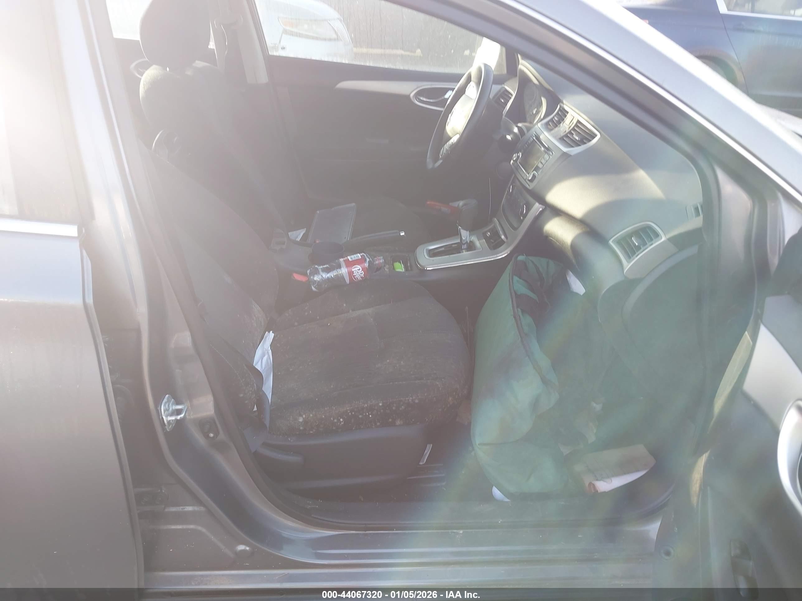 NISSAN SENTRA image 5