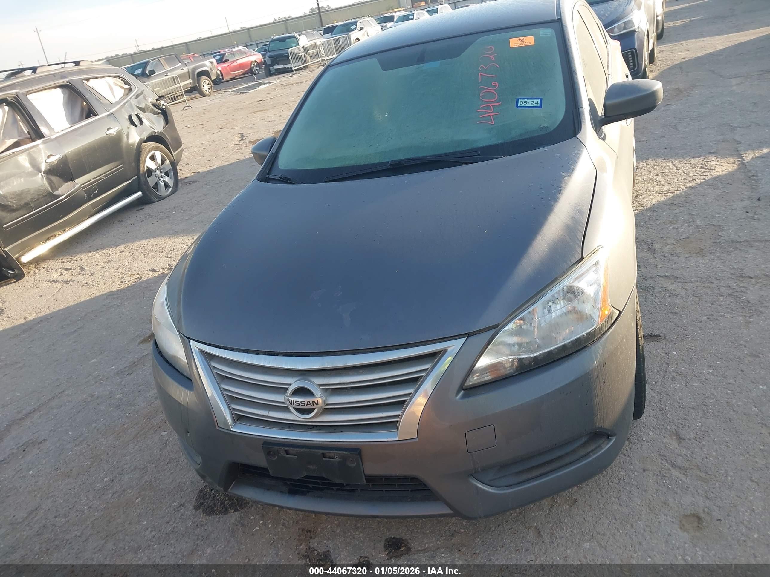 NISSAN SENTRA image 6