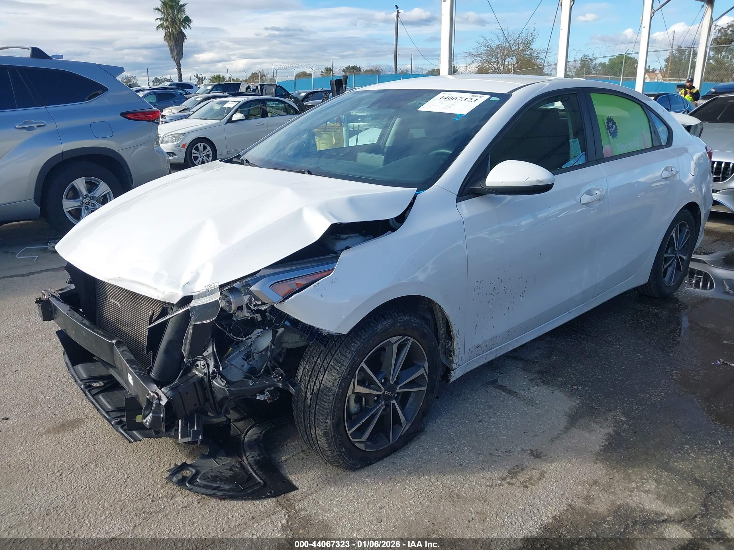KIA FORTE image 2