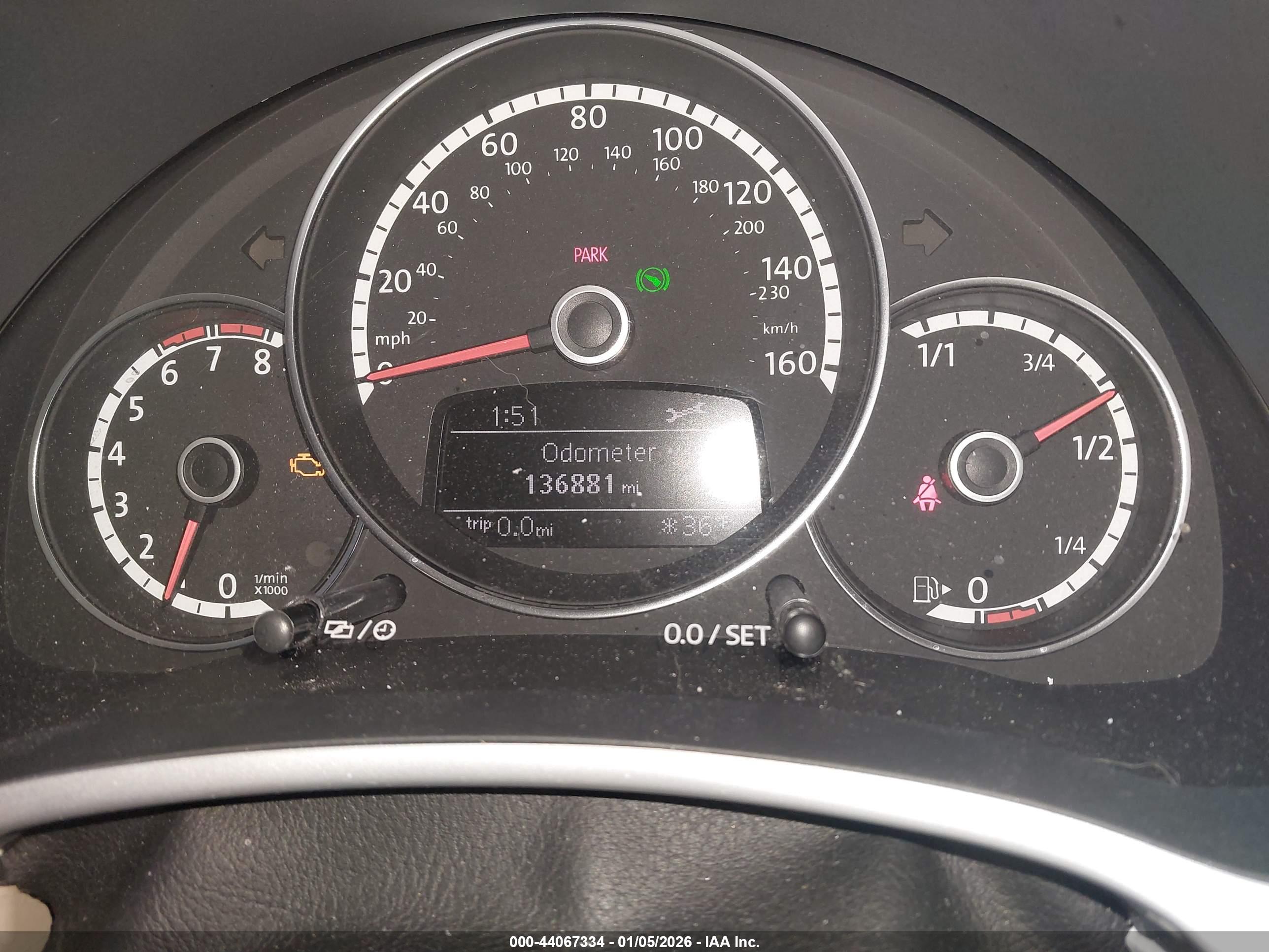 VOLKSWAGEN BEETLE image 7