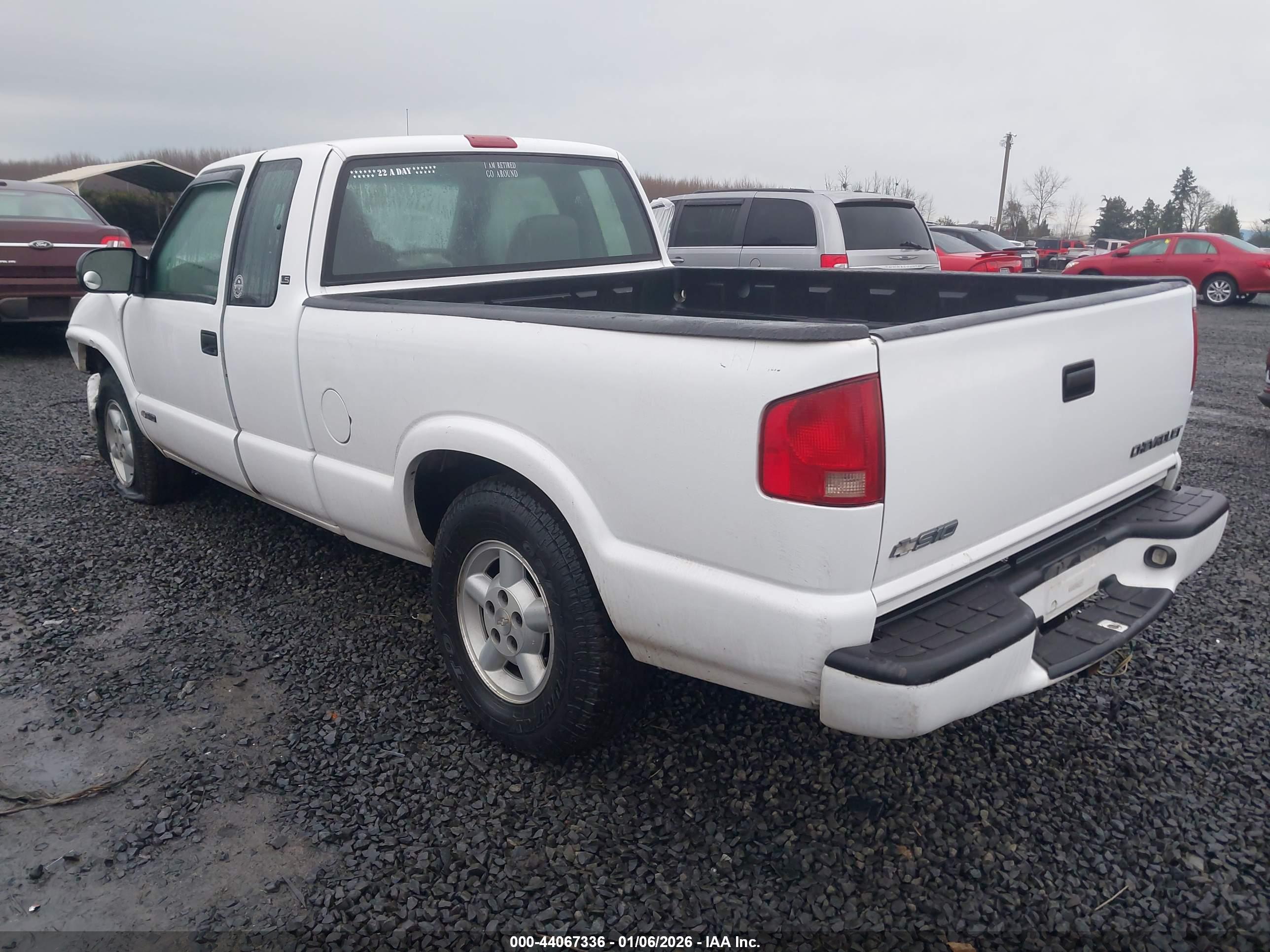 CHEVROLET S-10 image 3