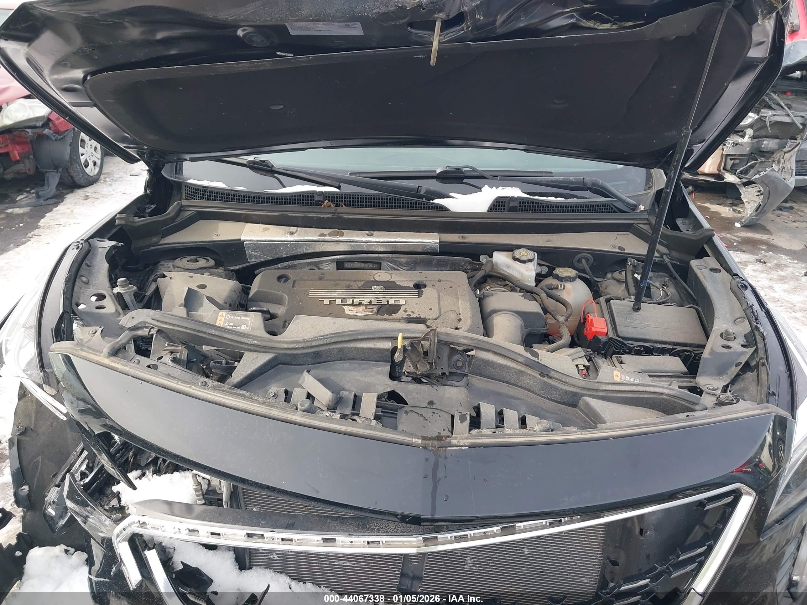 CADILLAC XT4 image 10