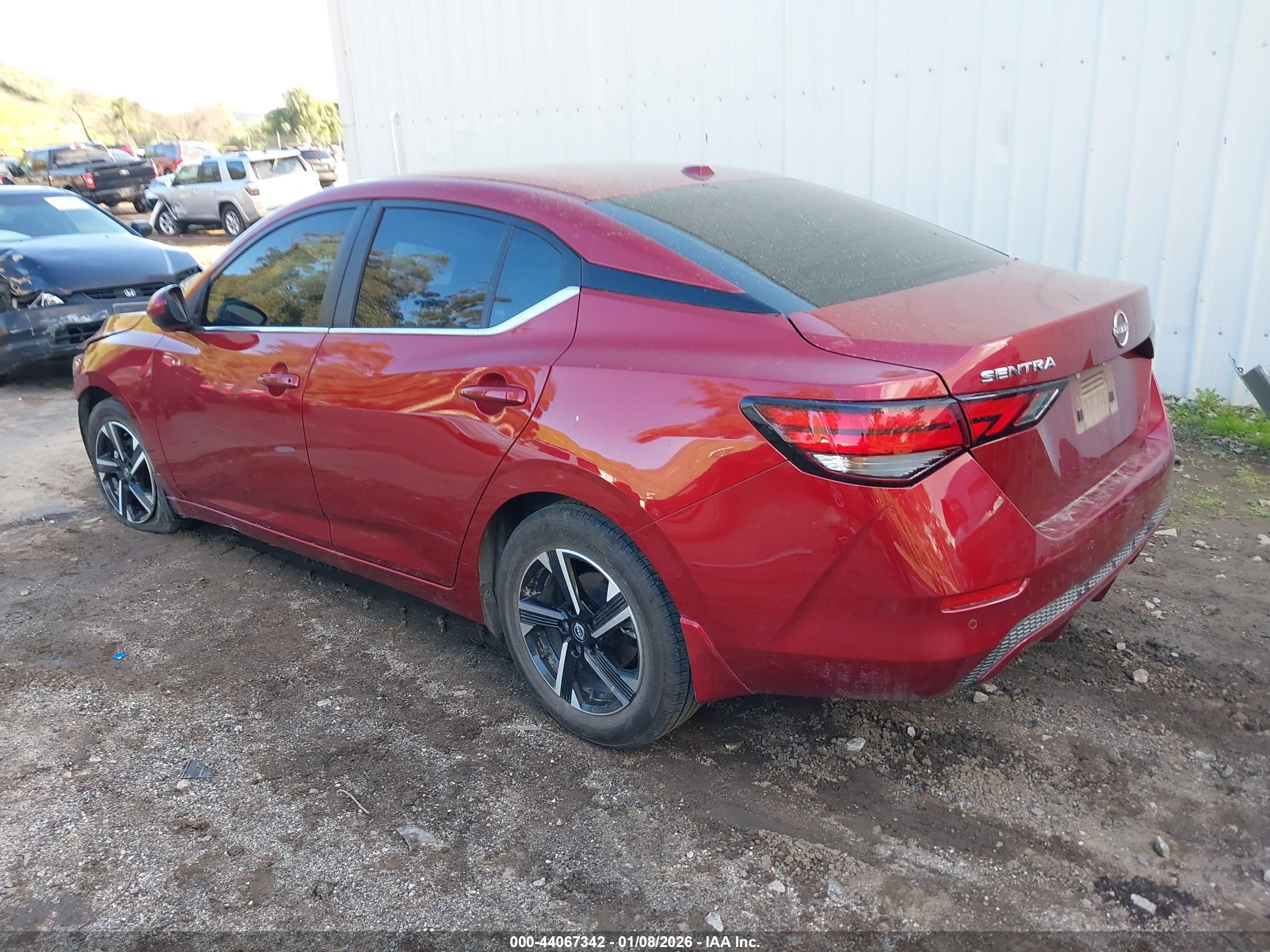NISSAN SENTRA image 3