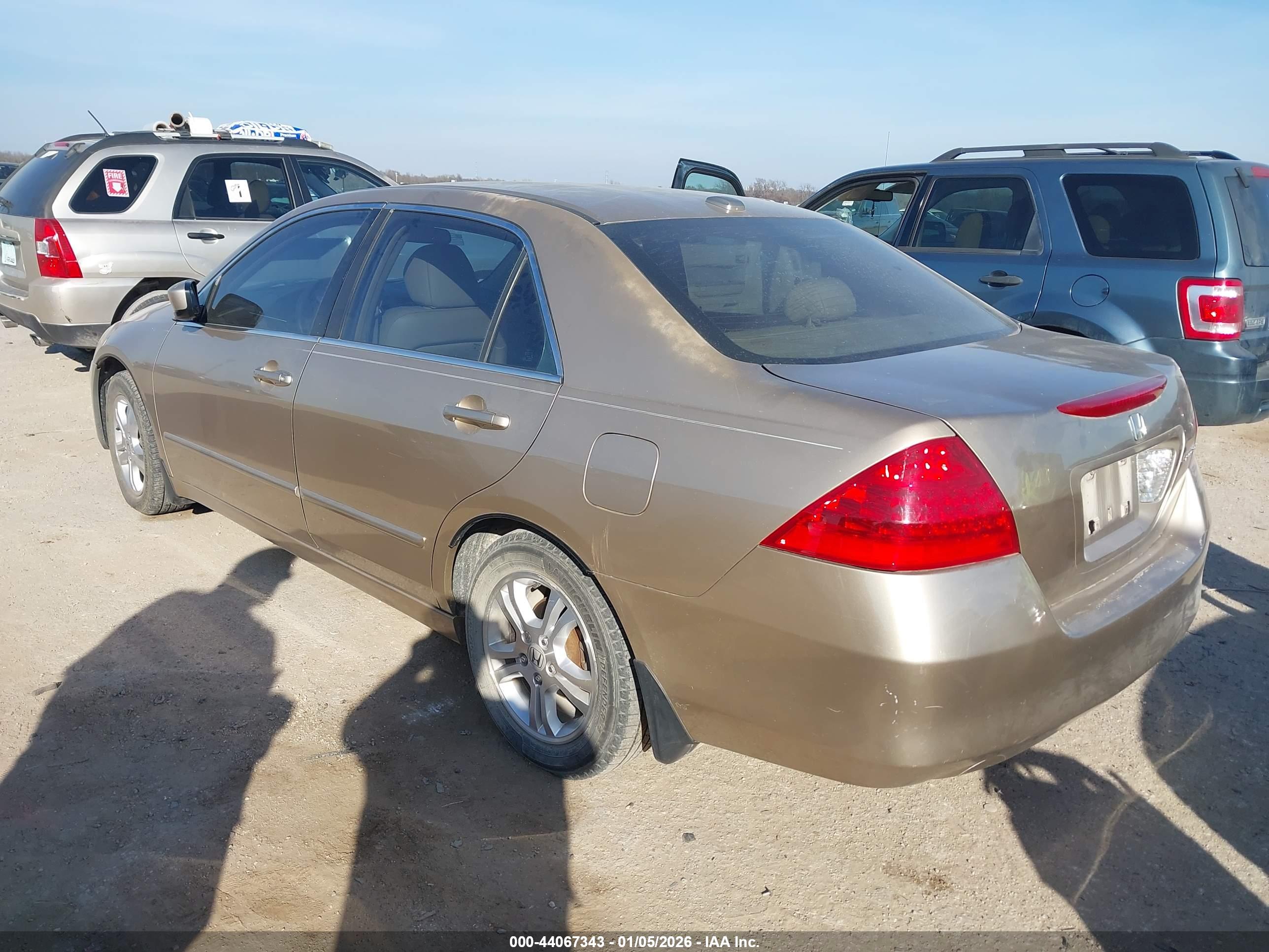 HONDA ACCORD image 3