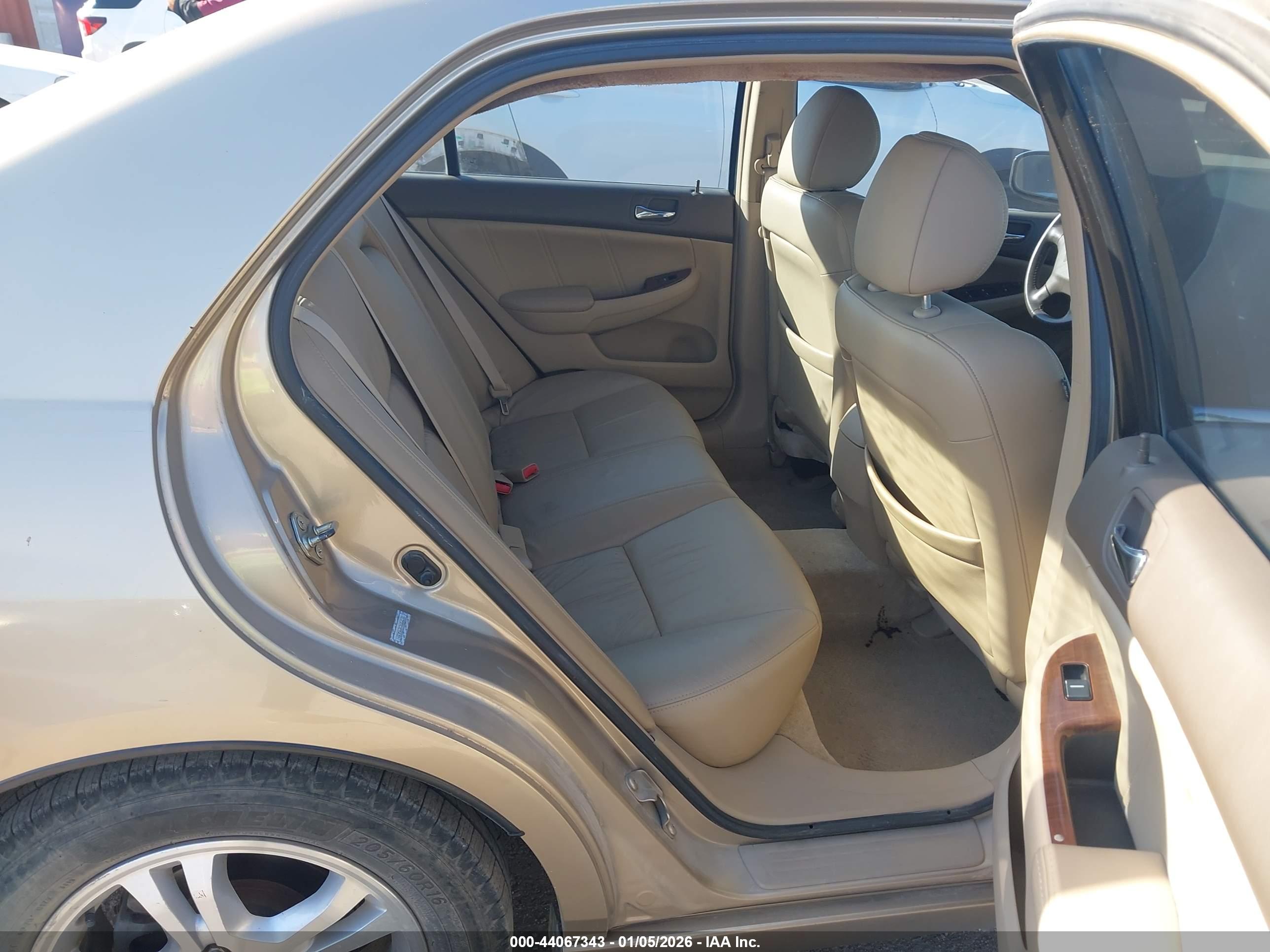 HONDA ACCORD image 8