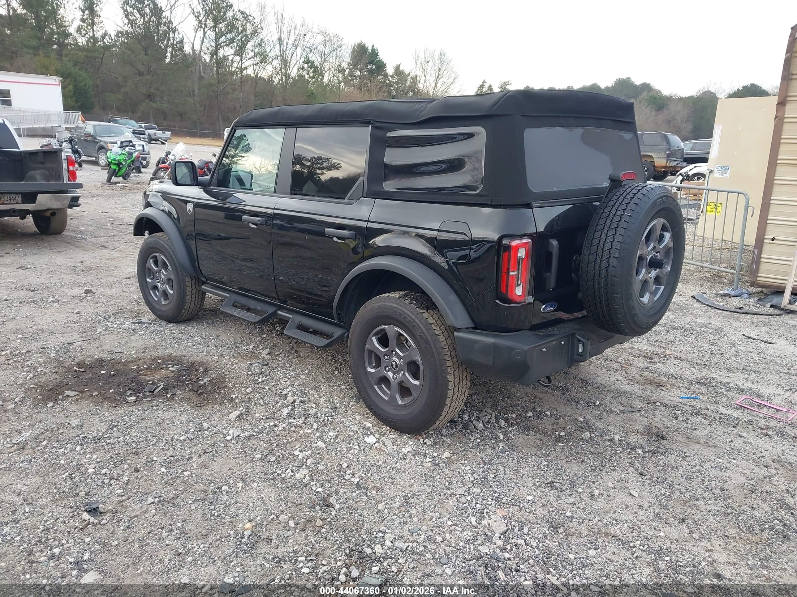 FORD BRONCO image 3