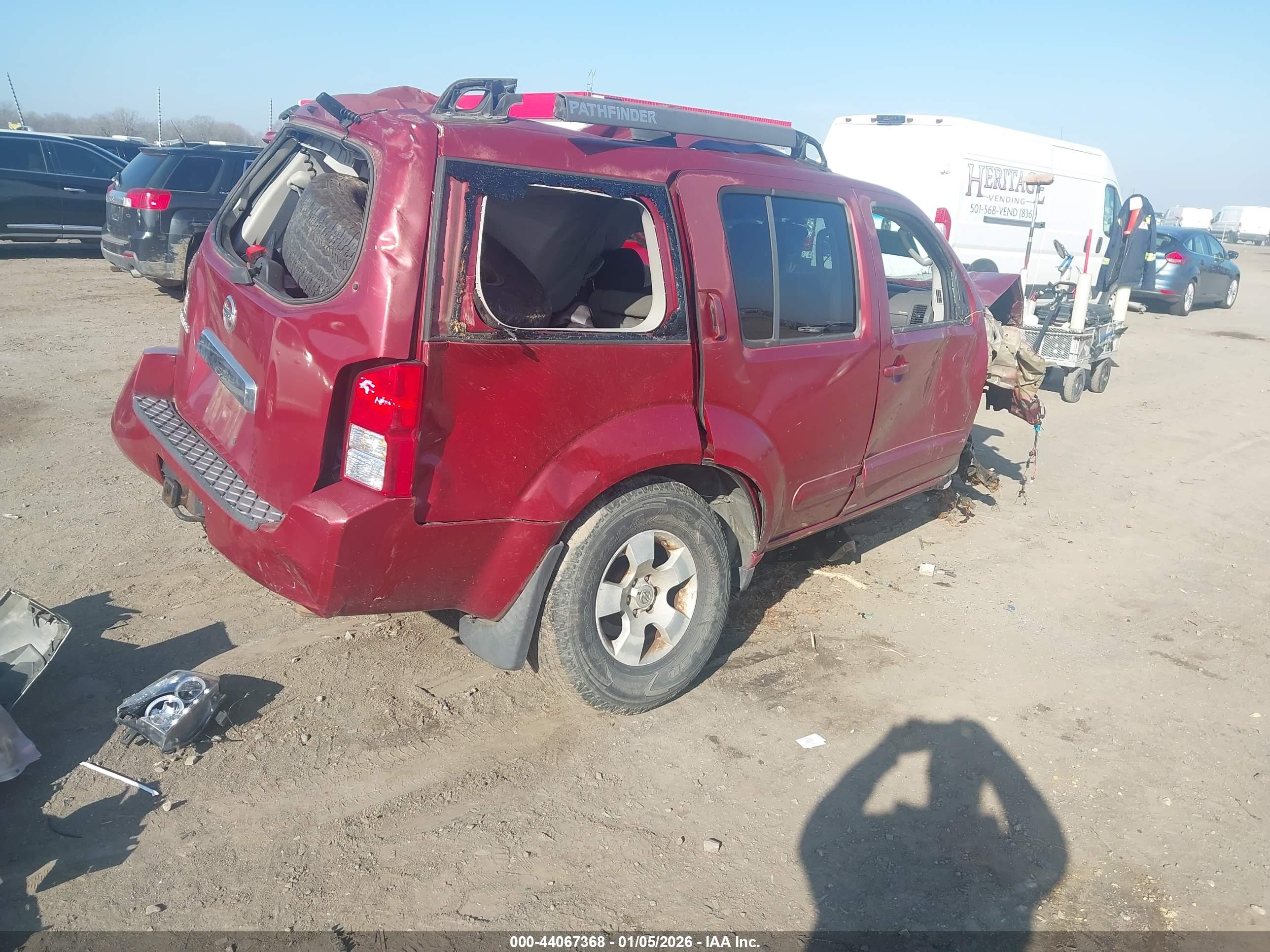 NISSAN PATHFINDER image 4