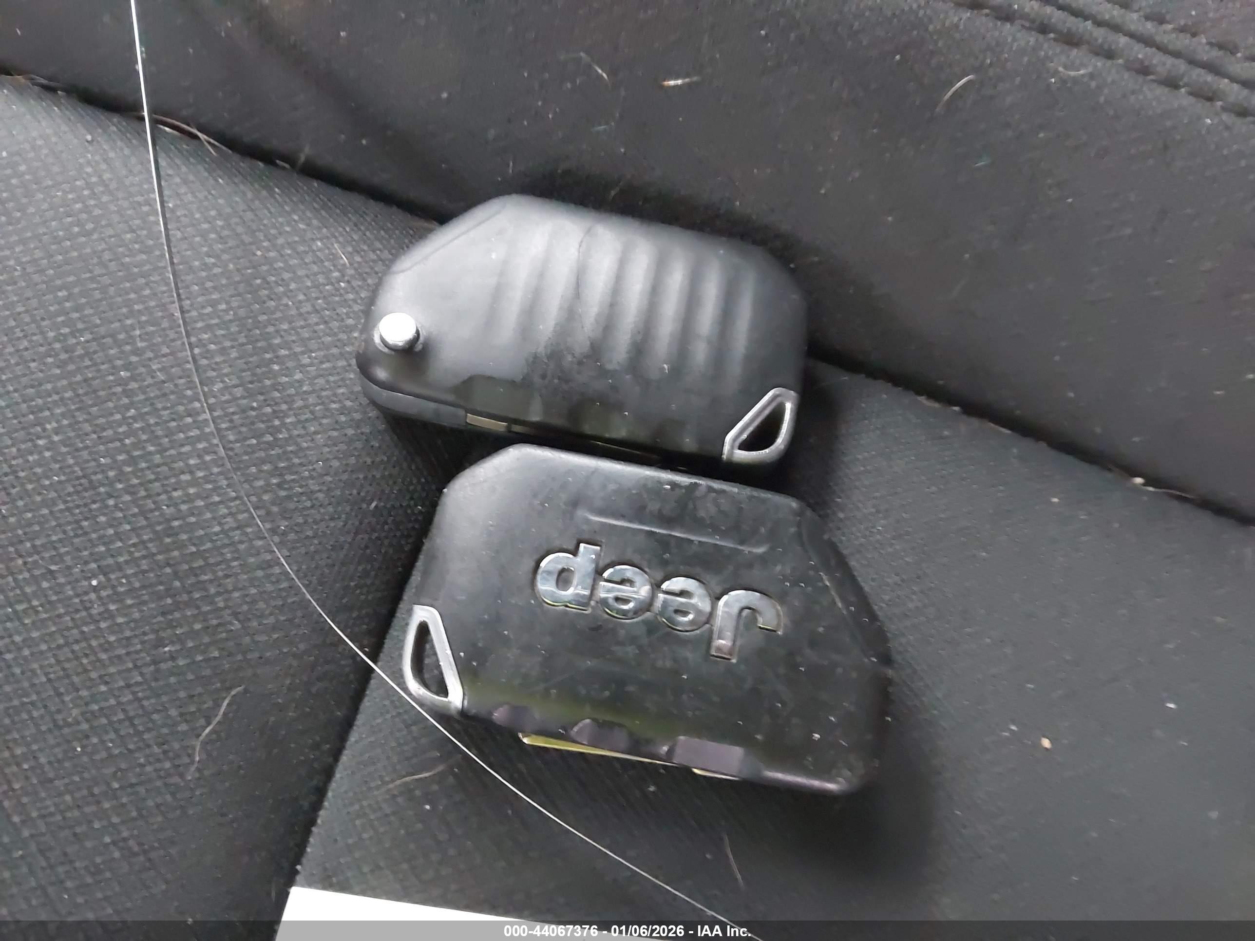 JEEP WRANGLER image 11