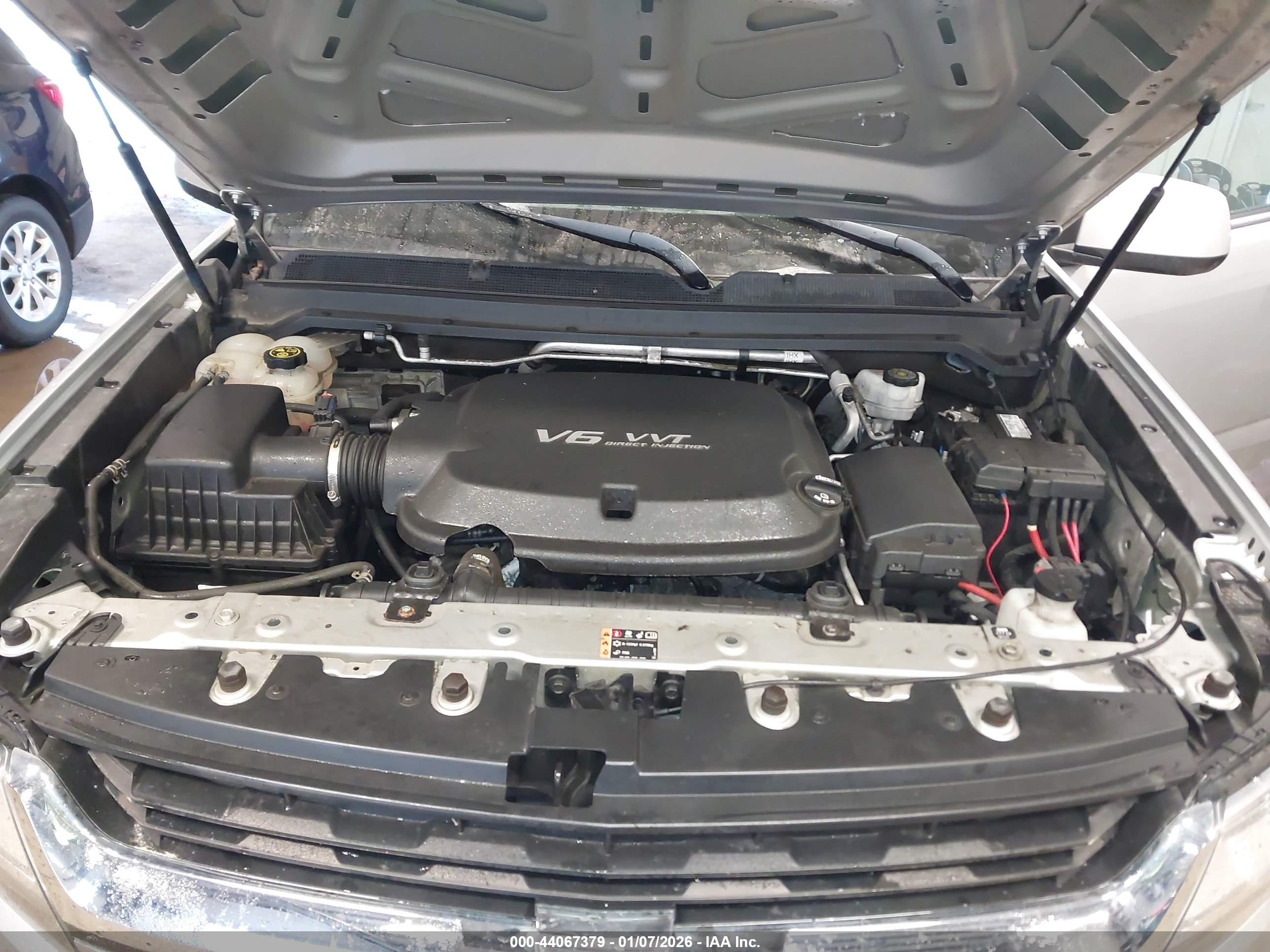 CHEVROLET COLORADO image 10