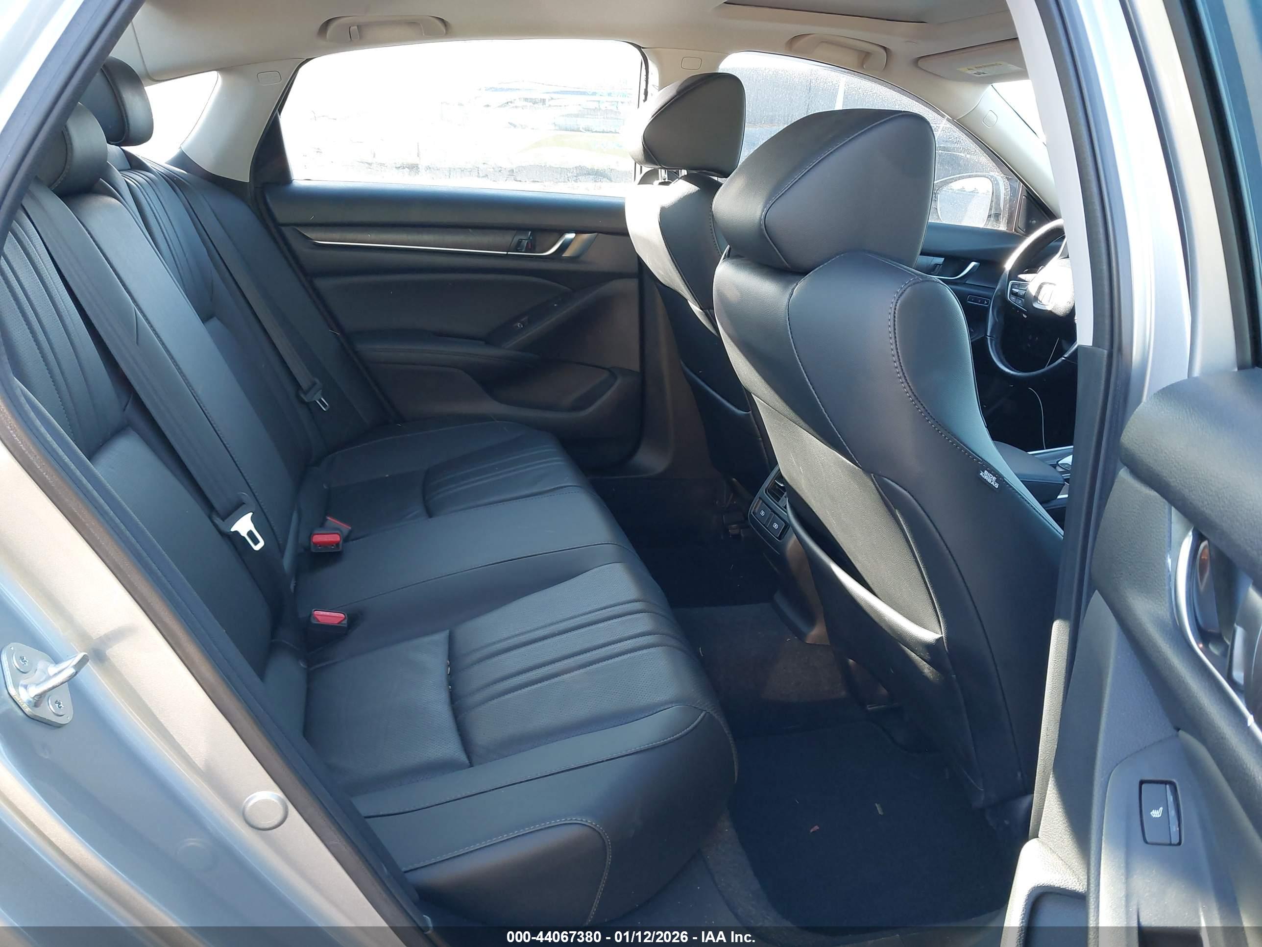HONDA ACCORD image 8