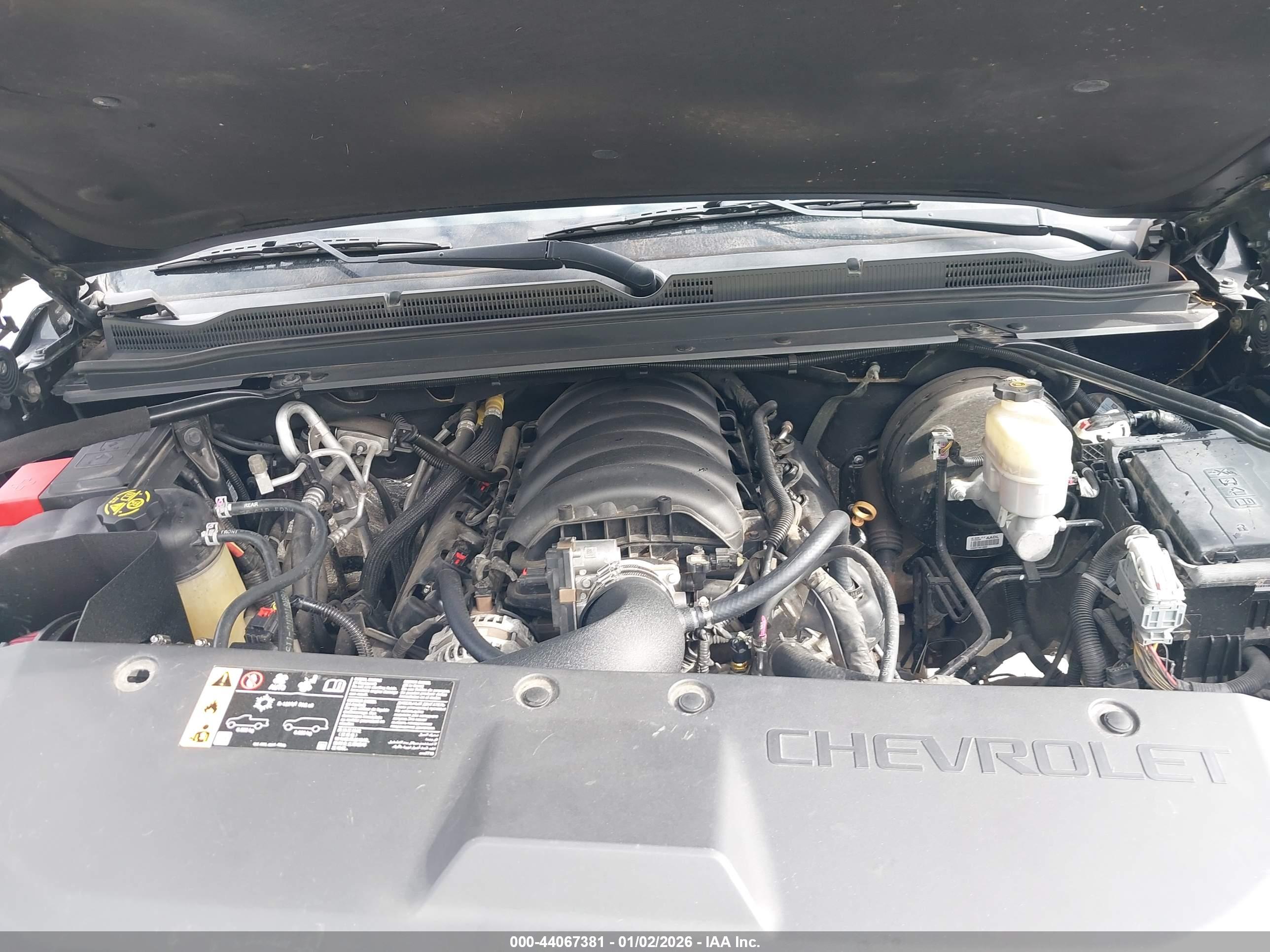 CHEVROLET SUBURBAN image 10