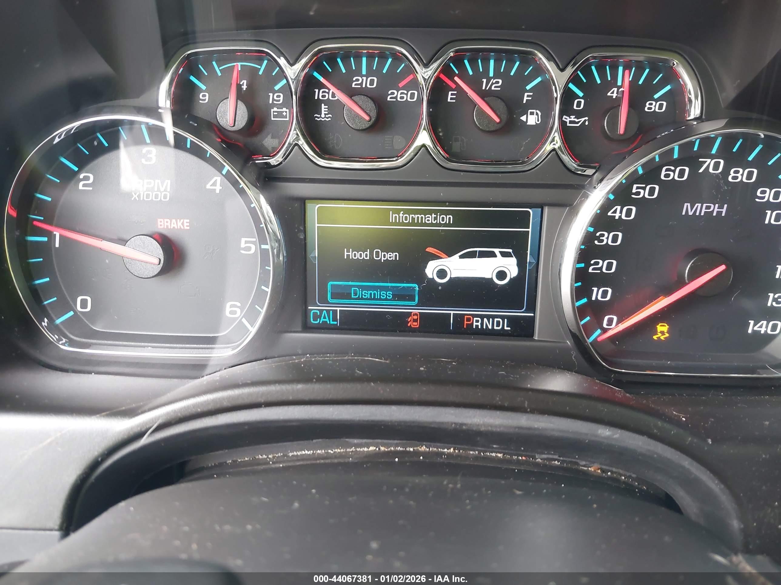 CHEVROLET SUBURBAN image 7