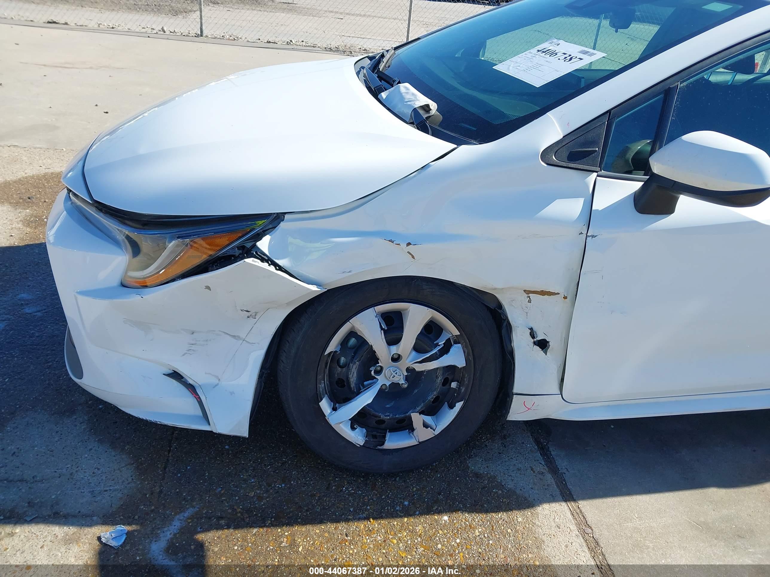 TOYOTA COROLLA image 6