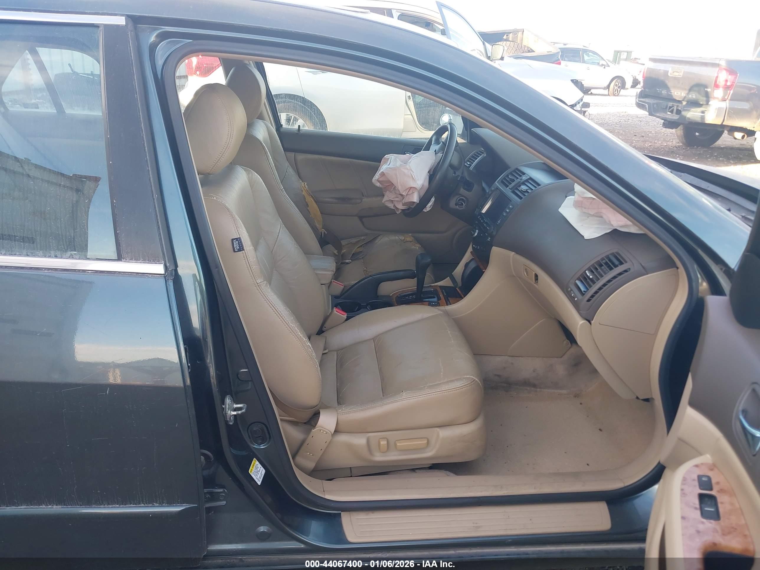 HONDA ACCORD image 5