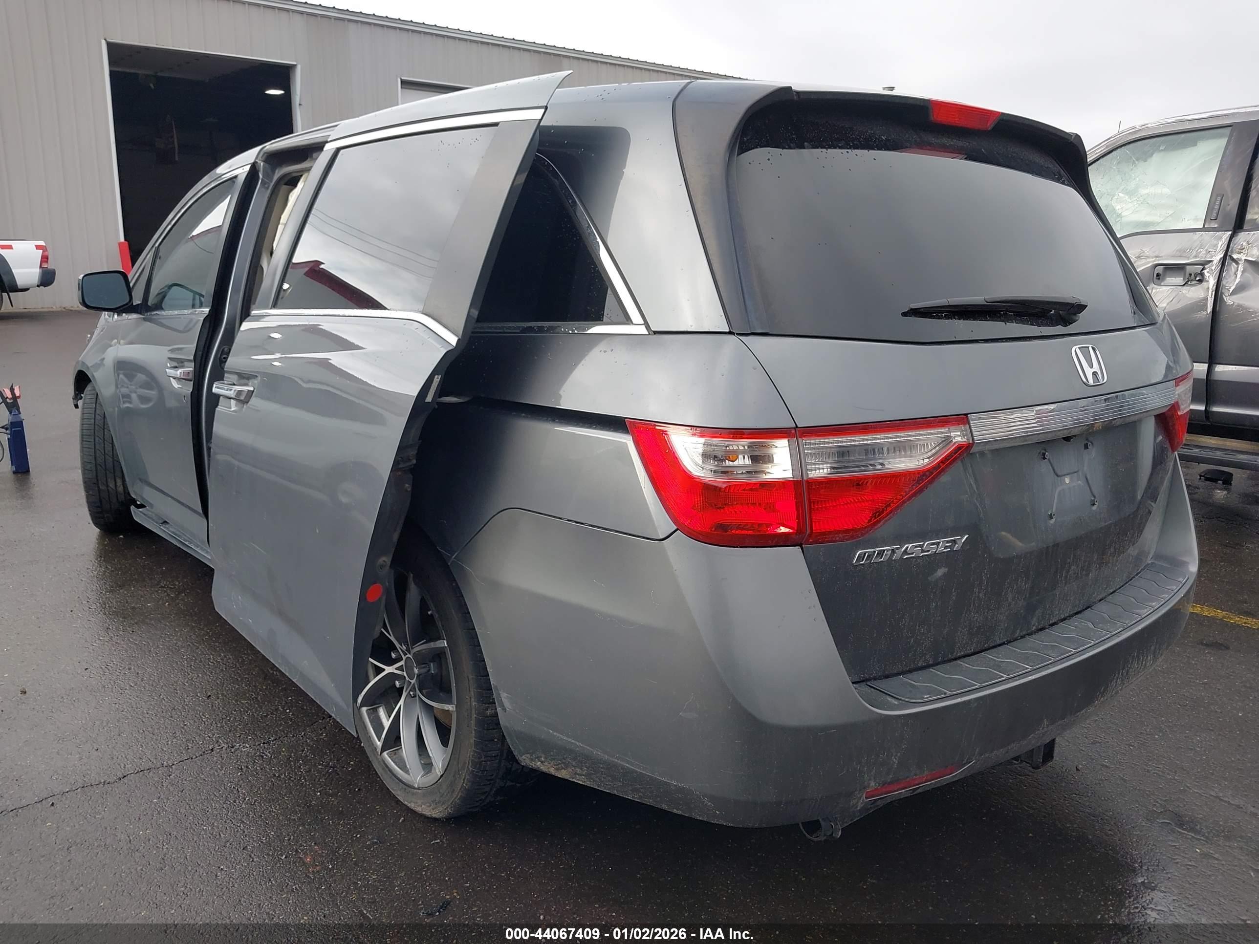 HONDA ODYSSEY image 3