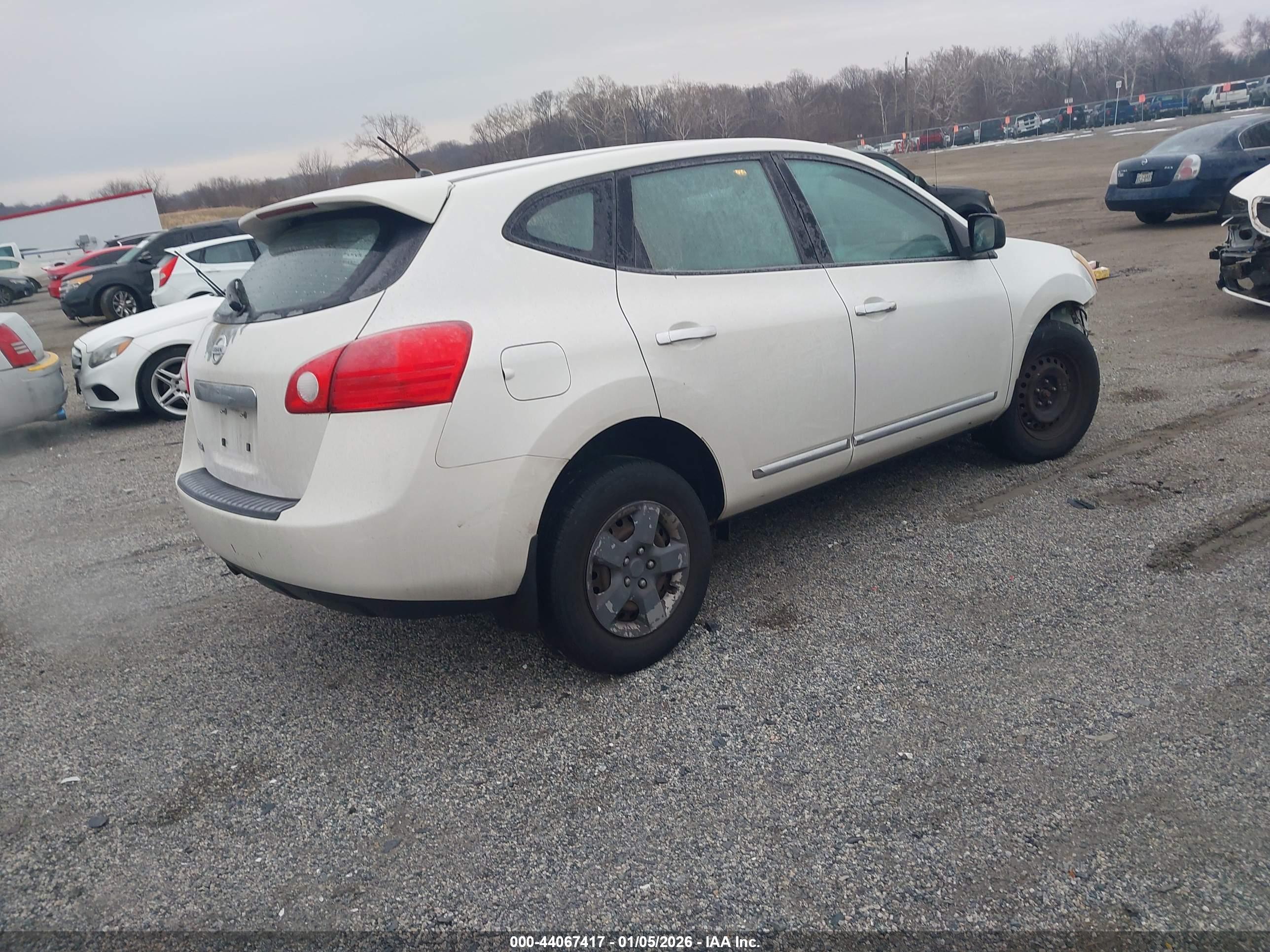 NISSAN ROGUE image 4