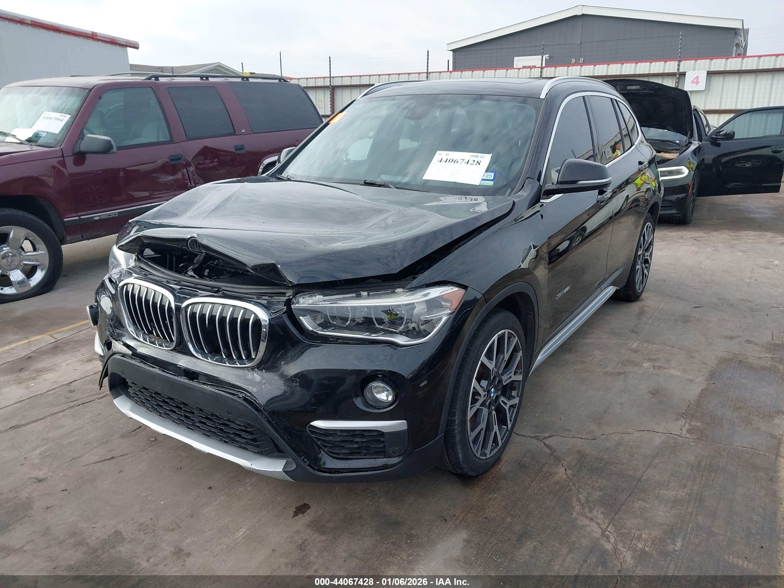 BMW X1 image 2