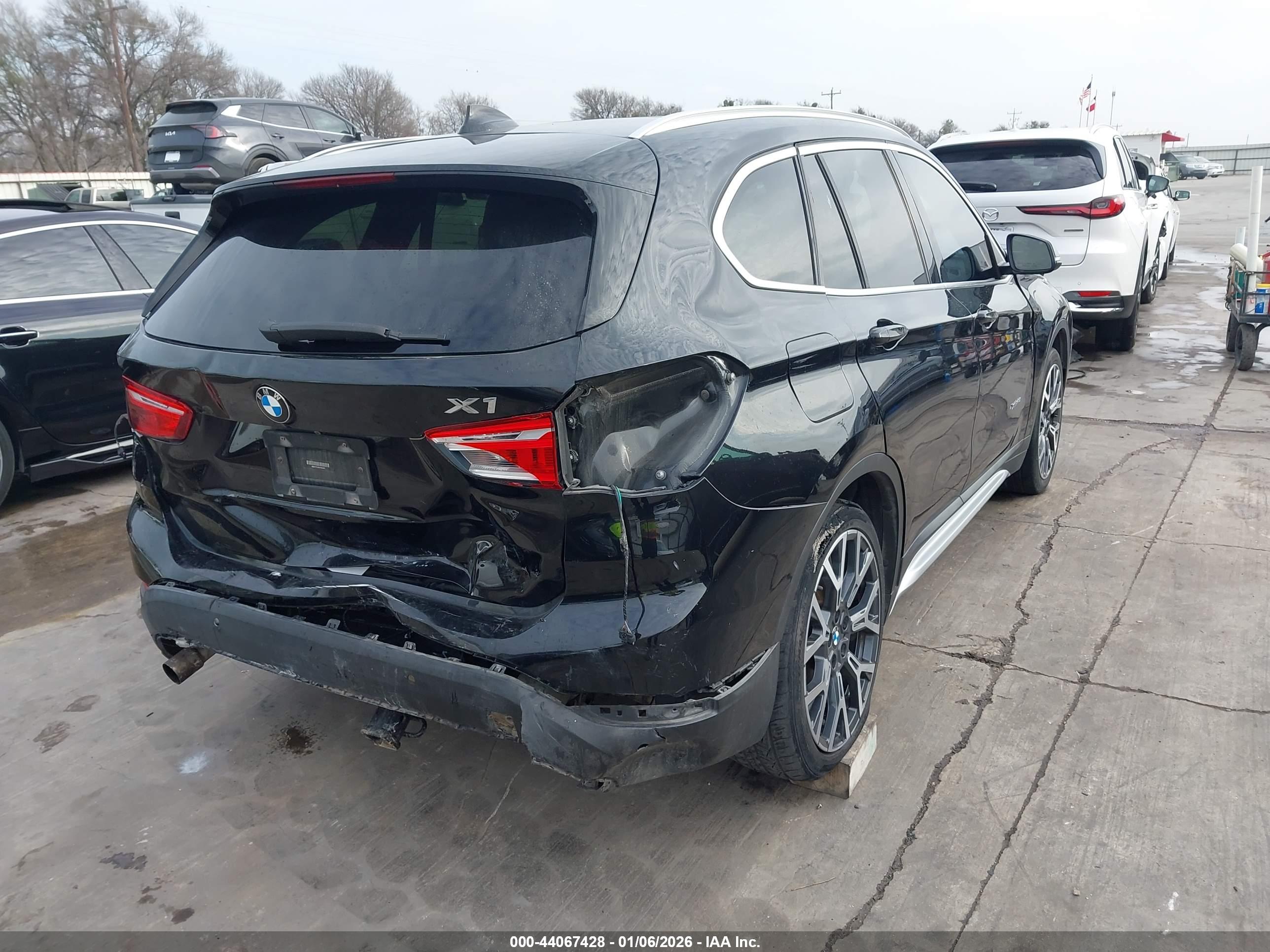 BMW X1 image 4