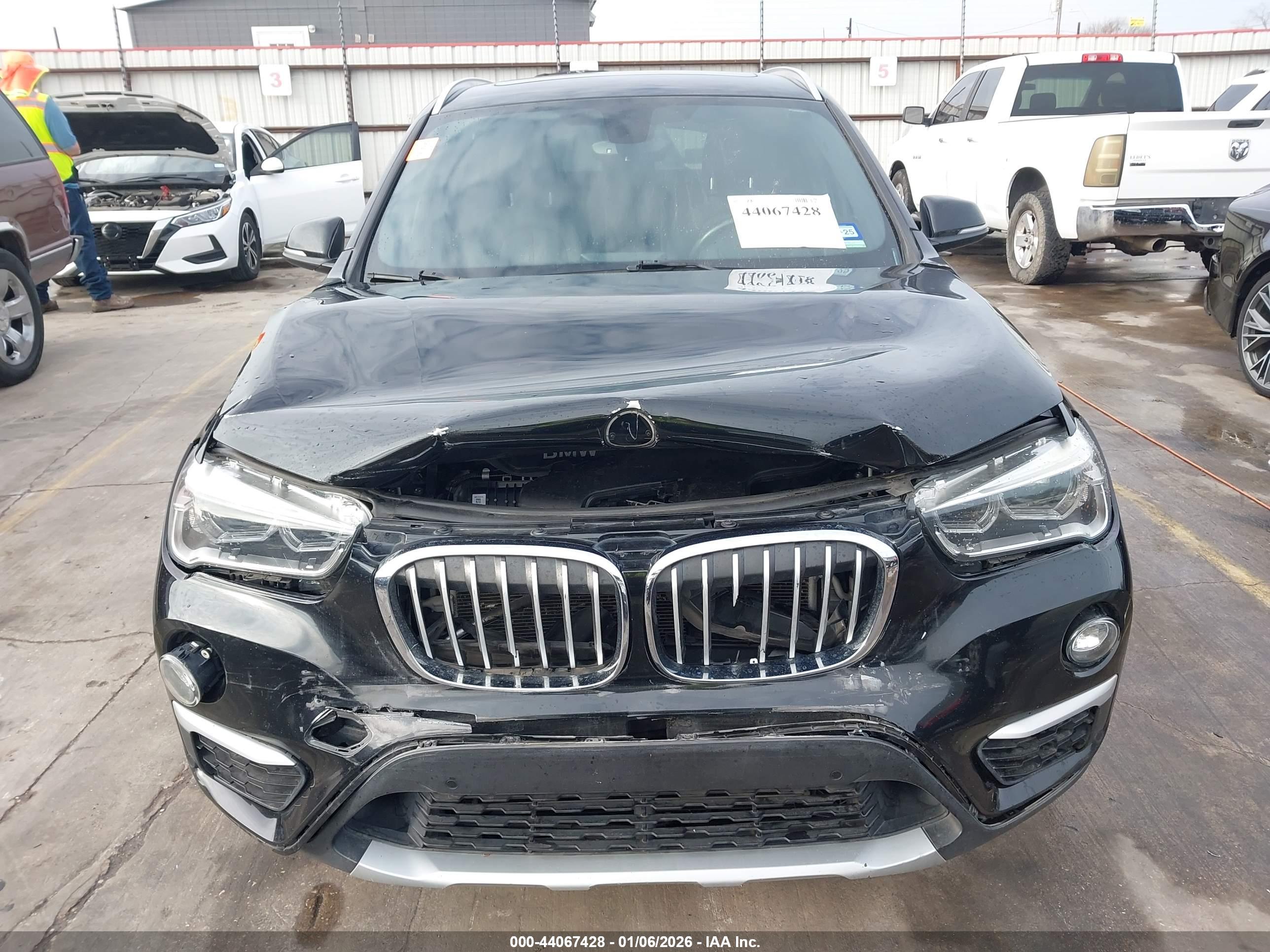 BMW X1 image 6