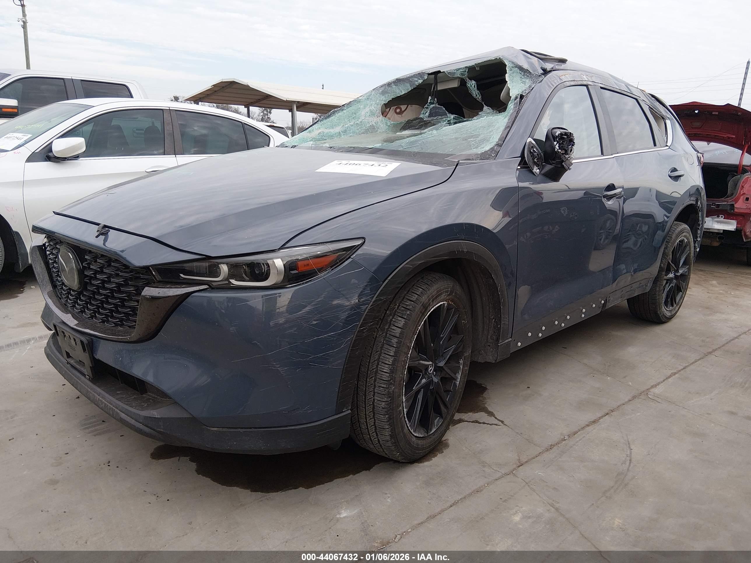 MAZDA CX-5 image 2