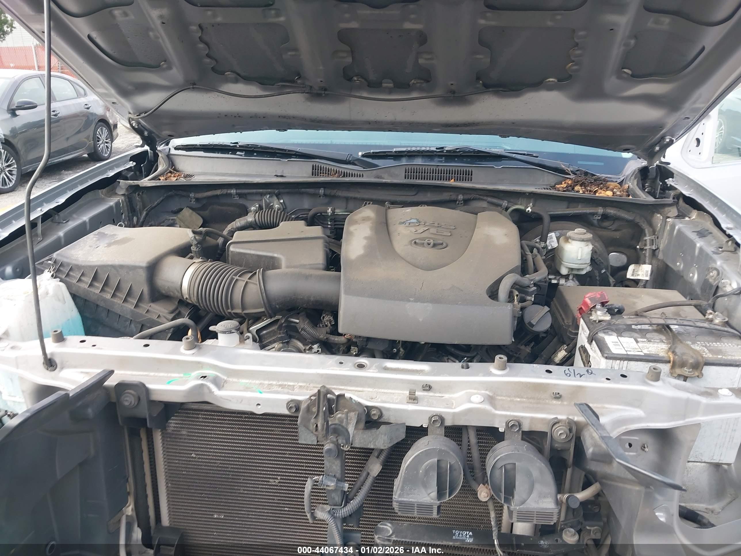 TOYOTA TACOMA image 10