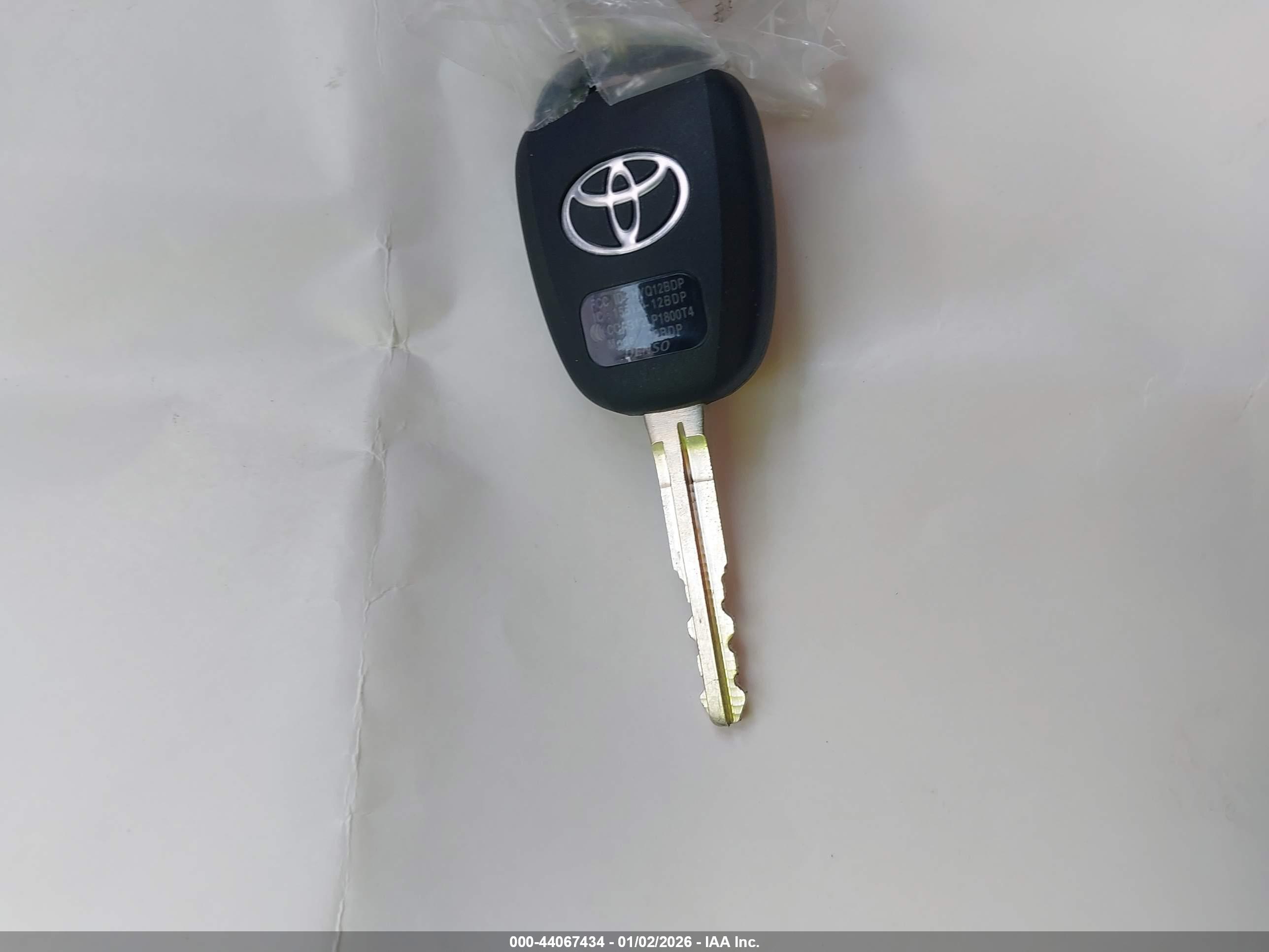 TOYOTA TACOMA image 11