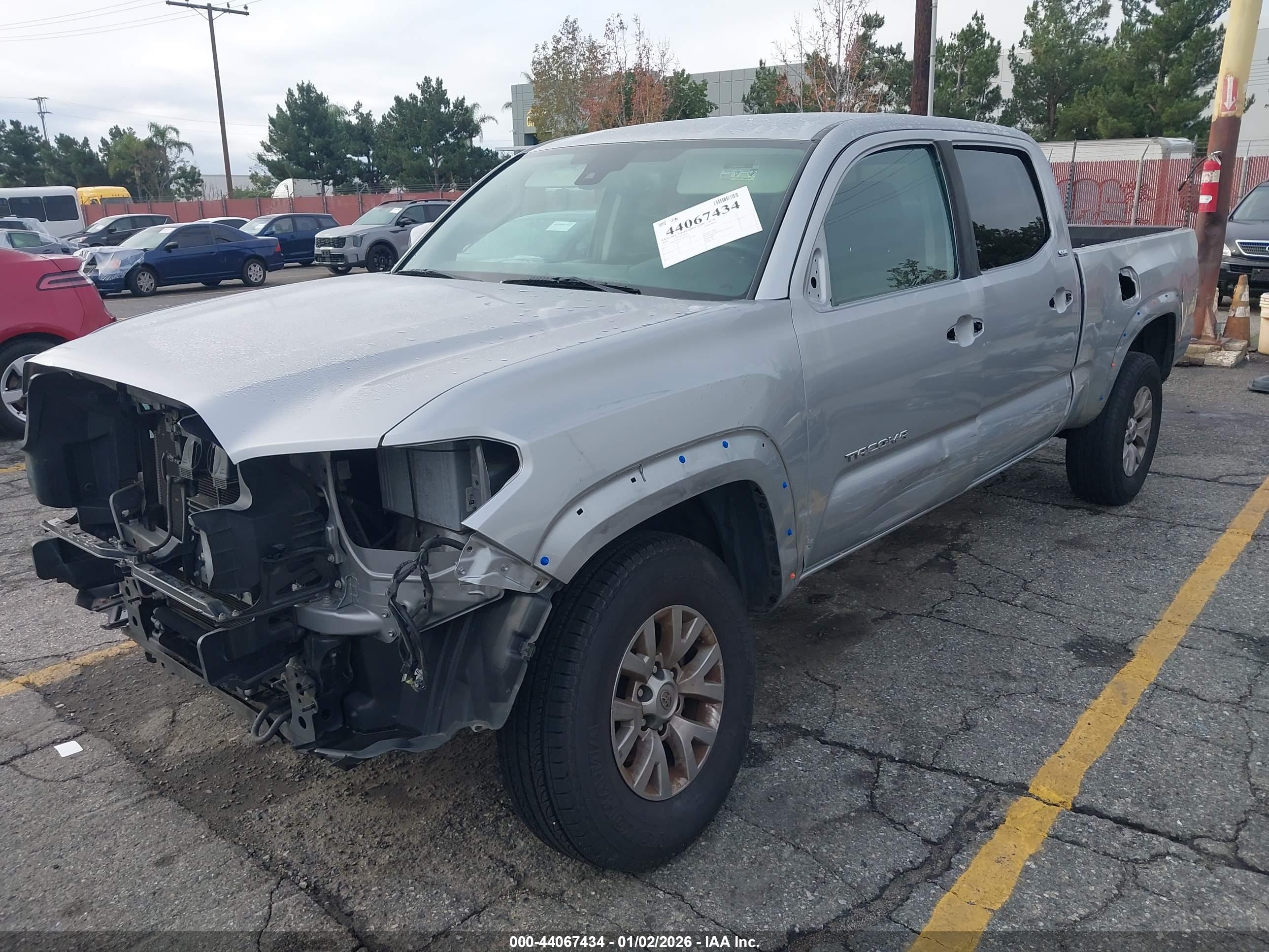 TOYOTA TACOMA image 2