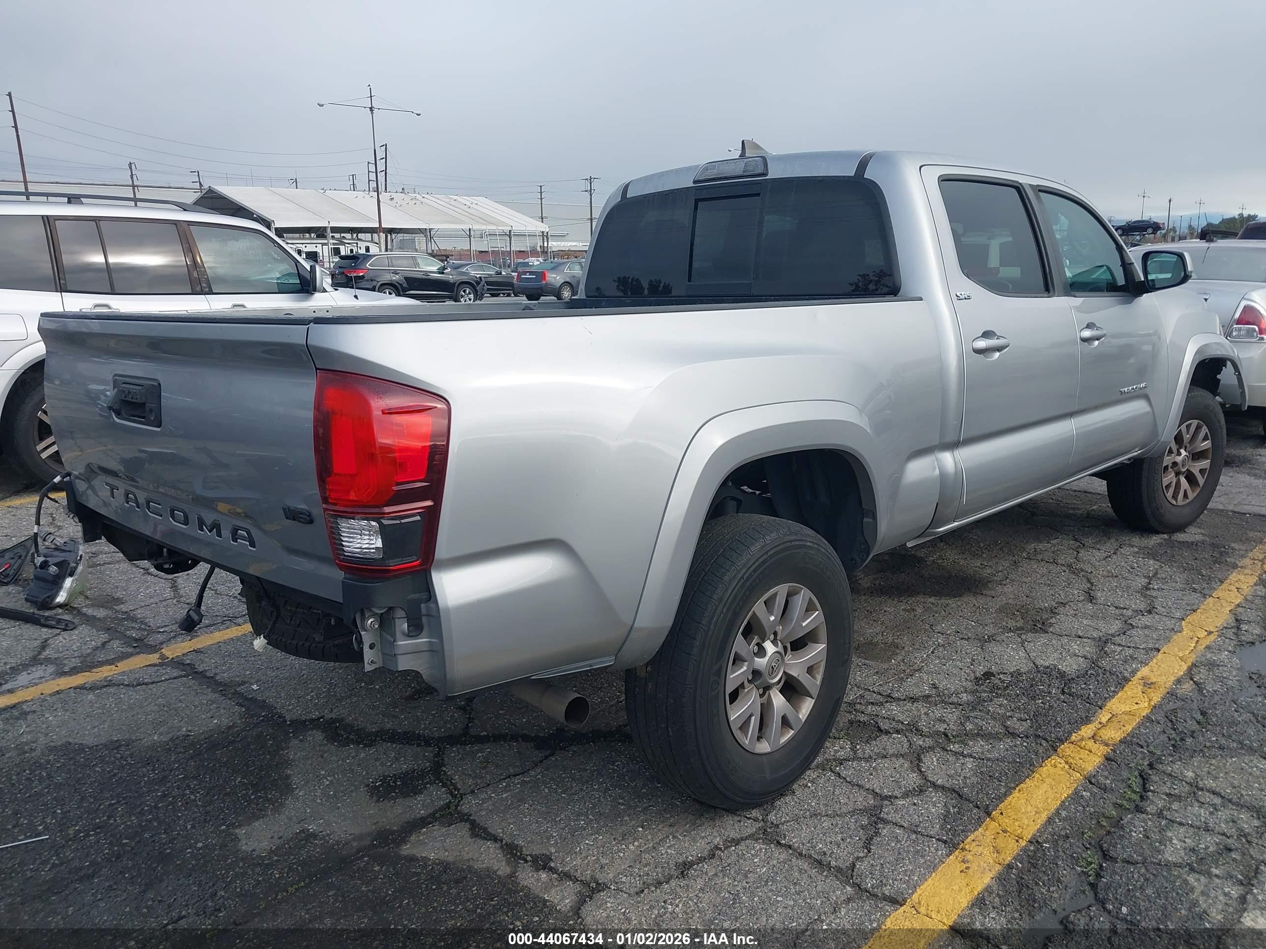 TOYOTA TACOMA image 4