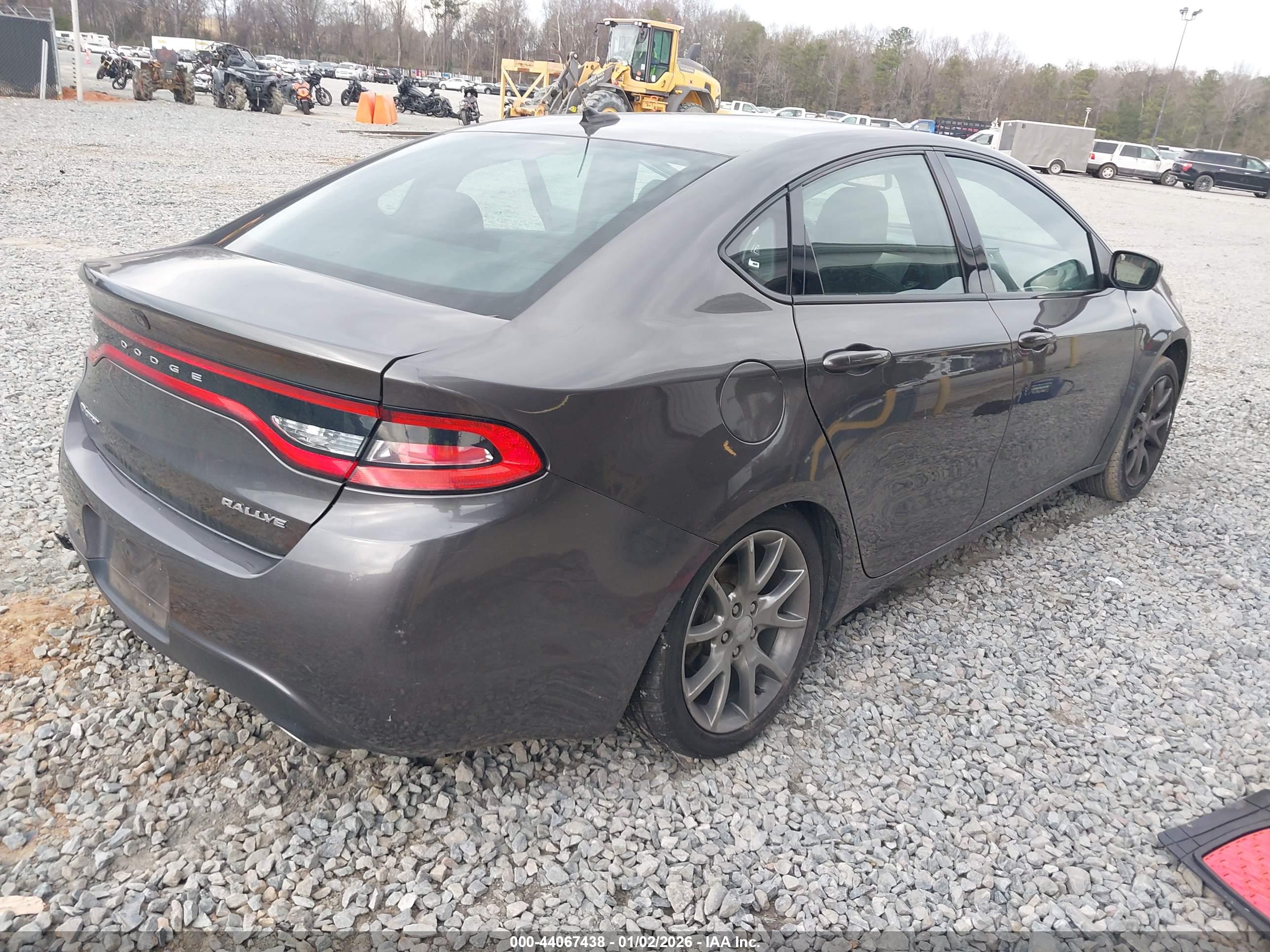 DODGE DART image 4