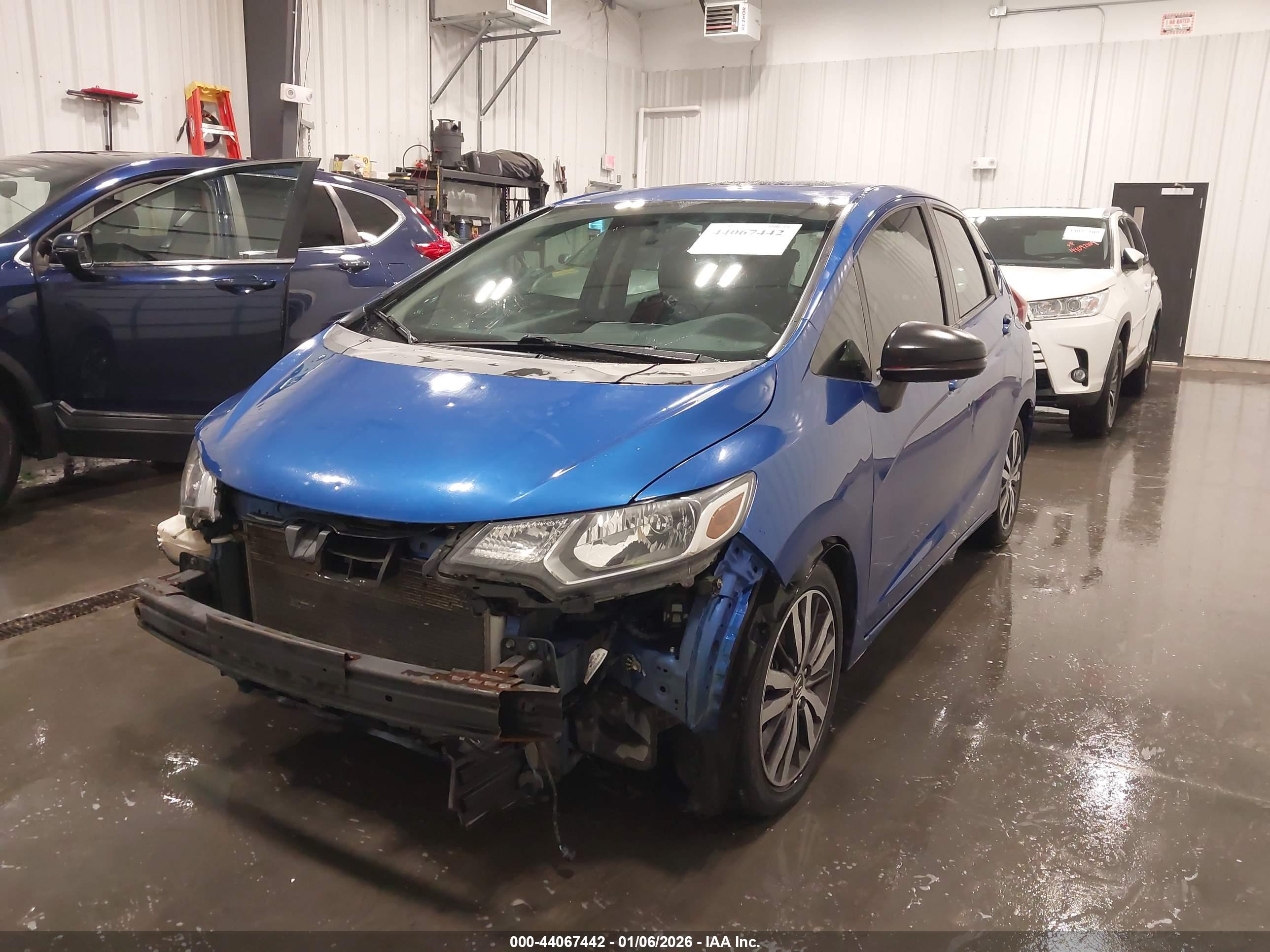HONDA FIT image 6