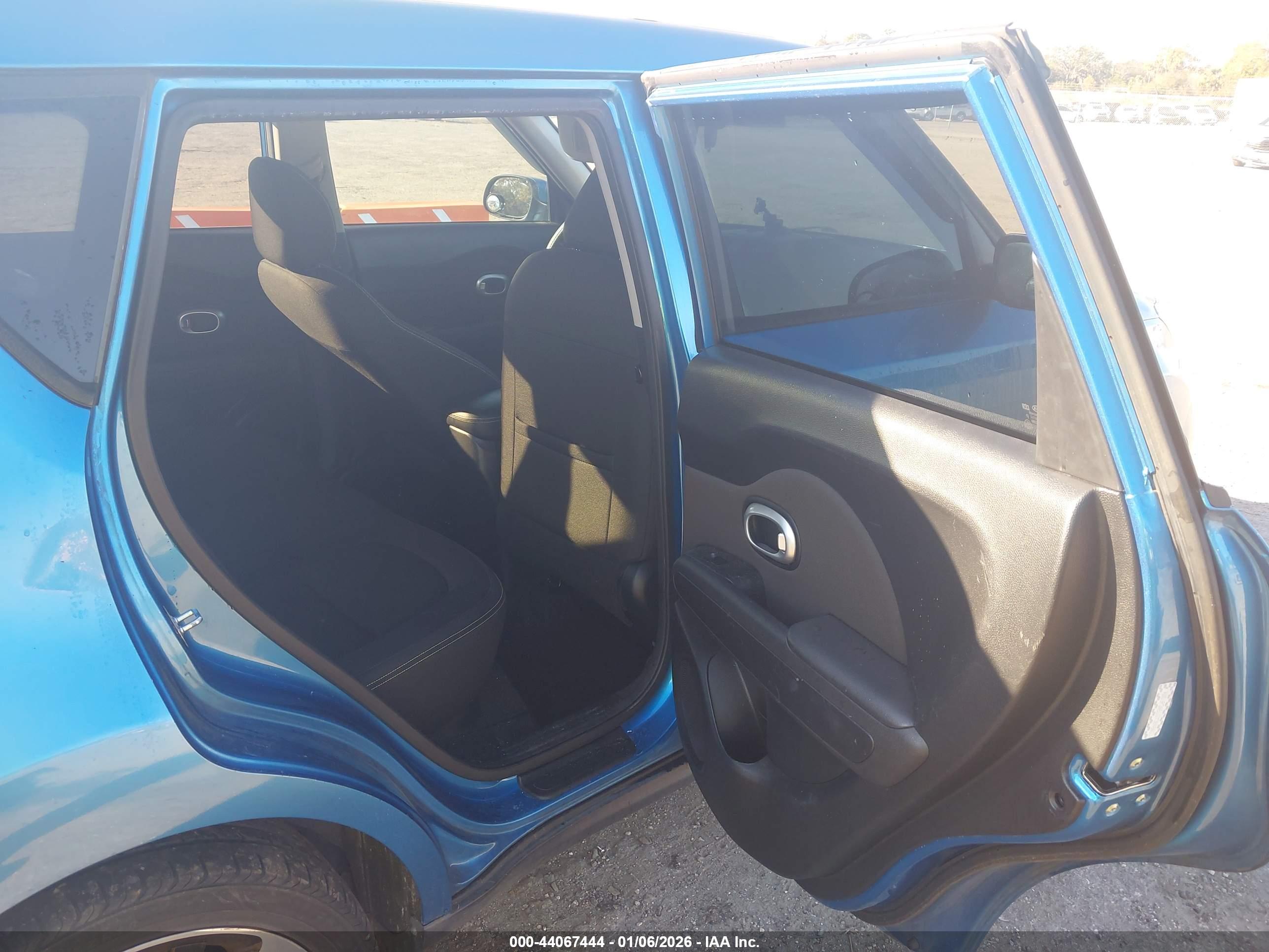 KIA SOUL image 8