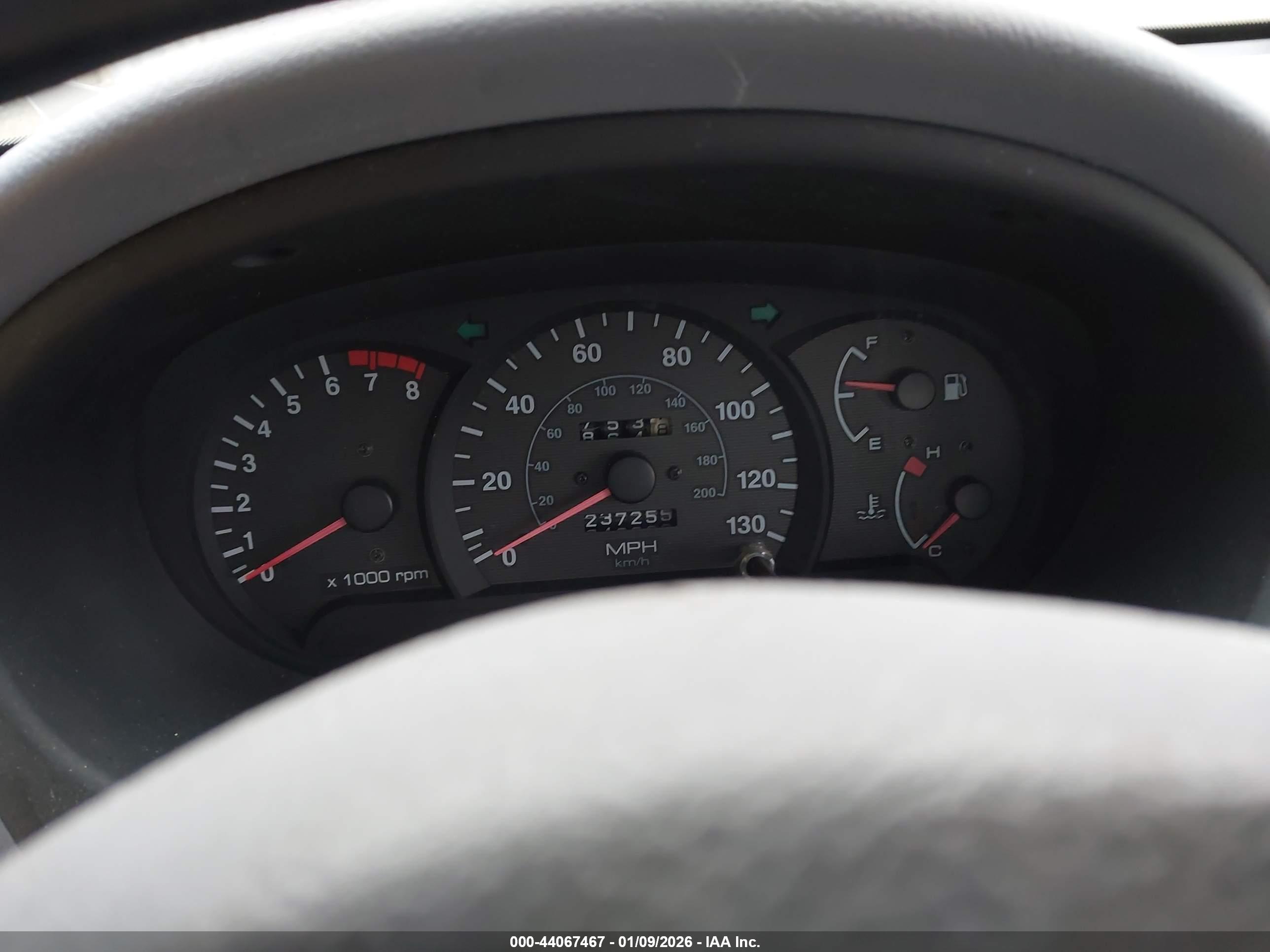 HYUNDAI ACCENT image 7