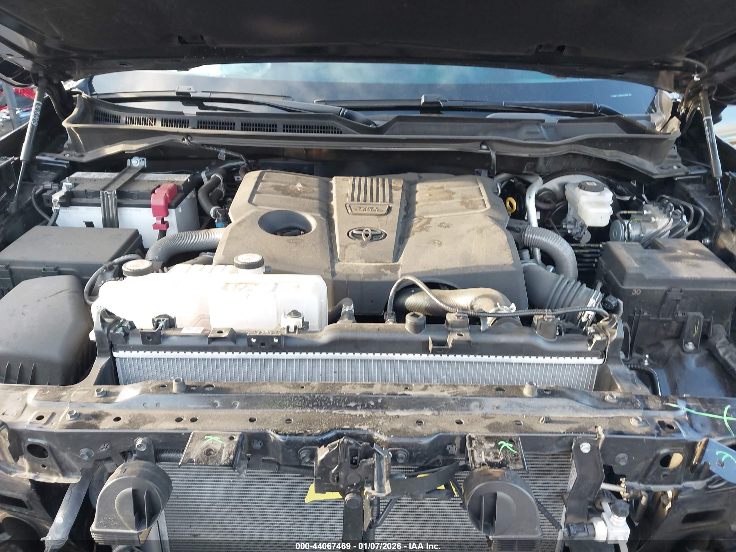TOYOTA TUNDRA image 10