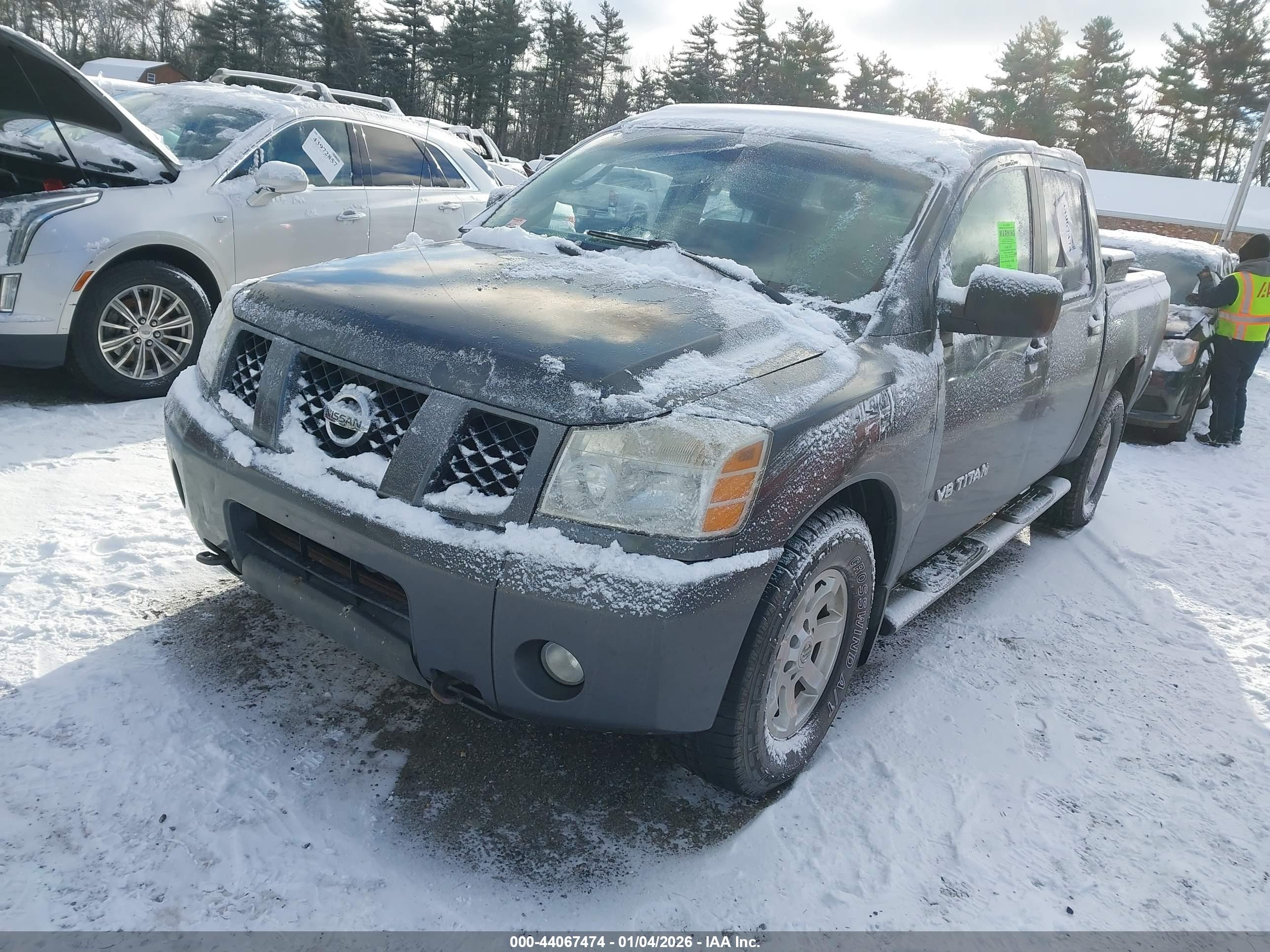NISSAN TITAN image 2