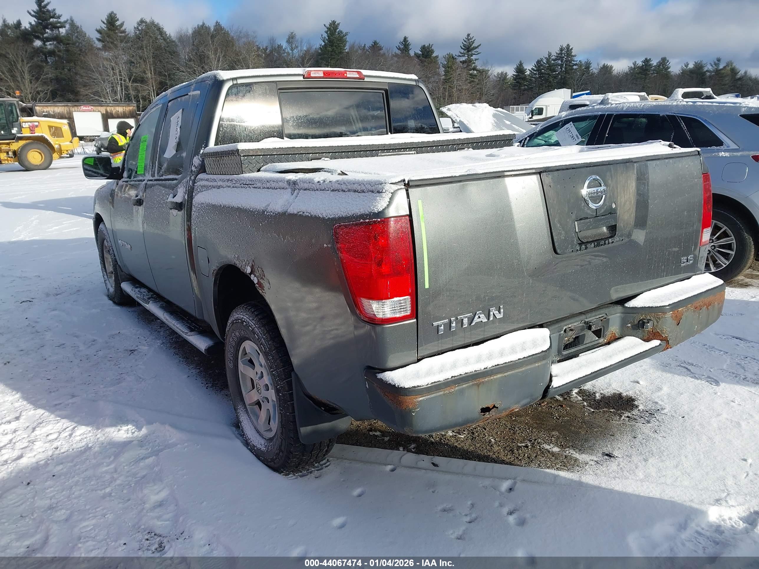 NISSAN TITAN image 3