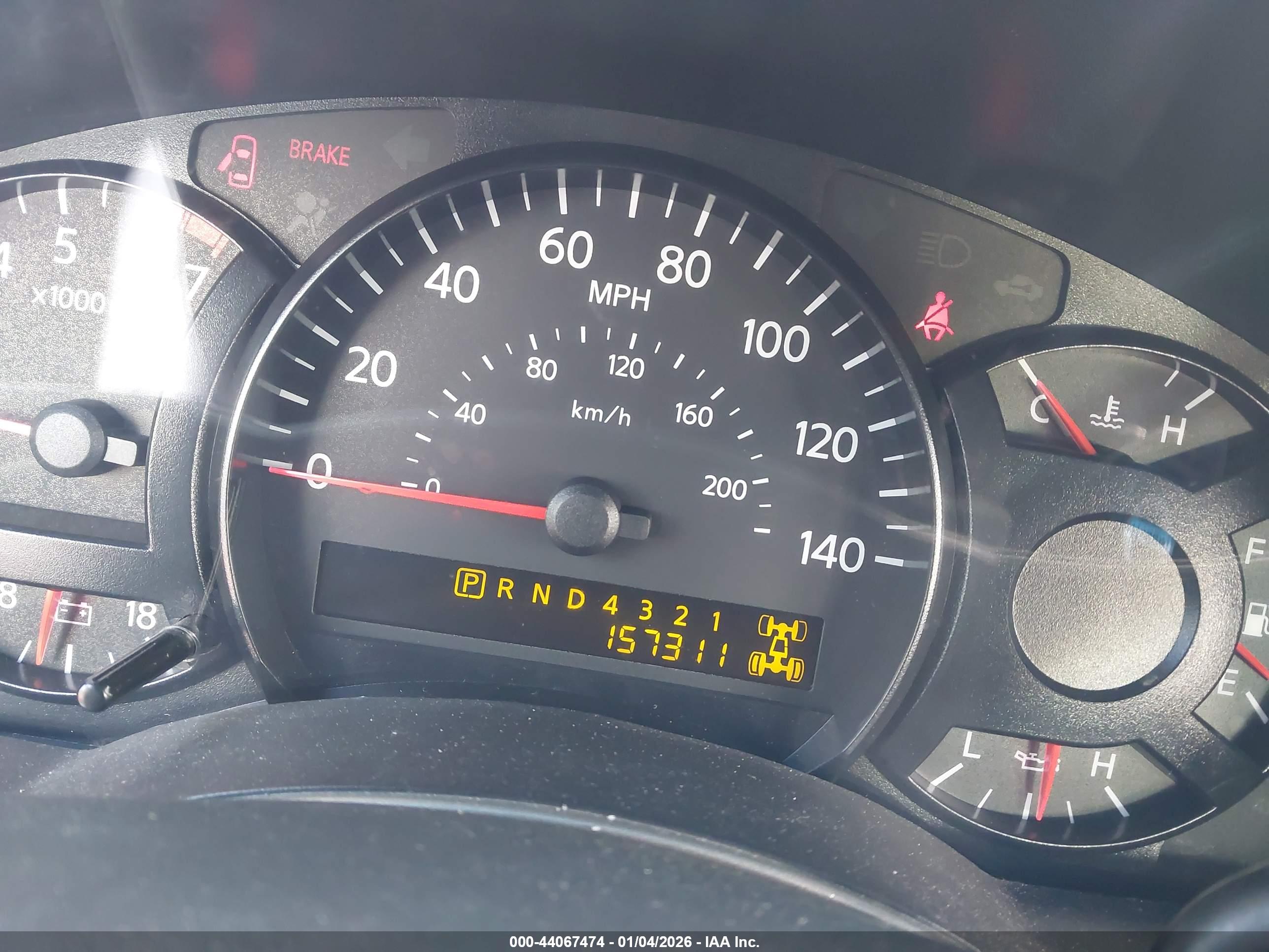 NISSAN TITAN image 7