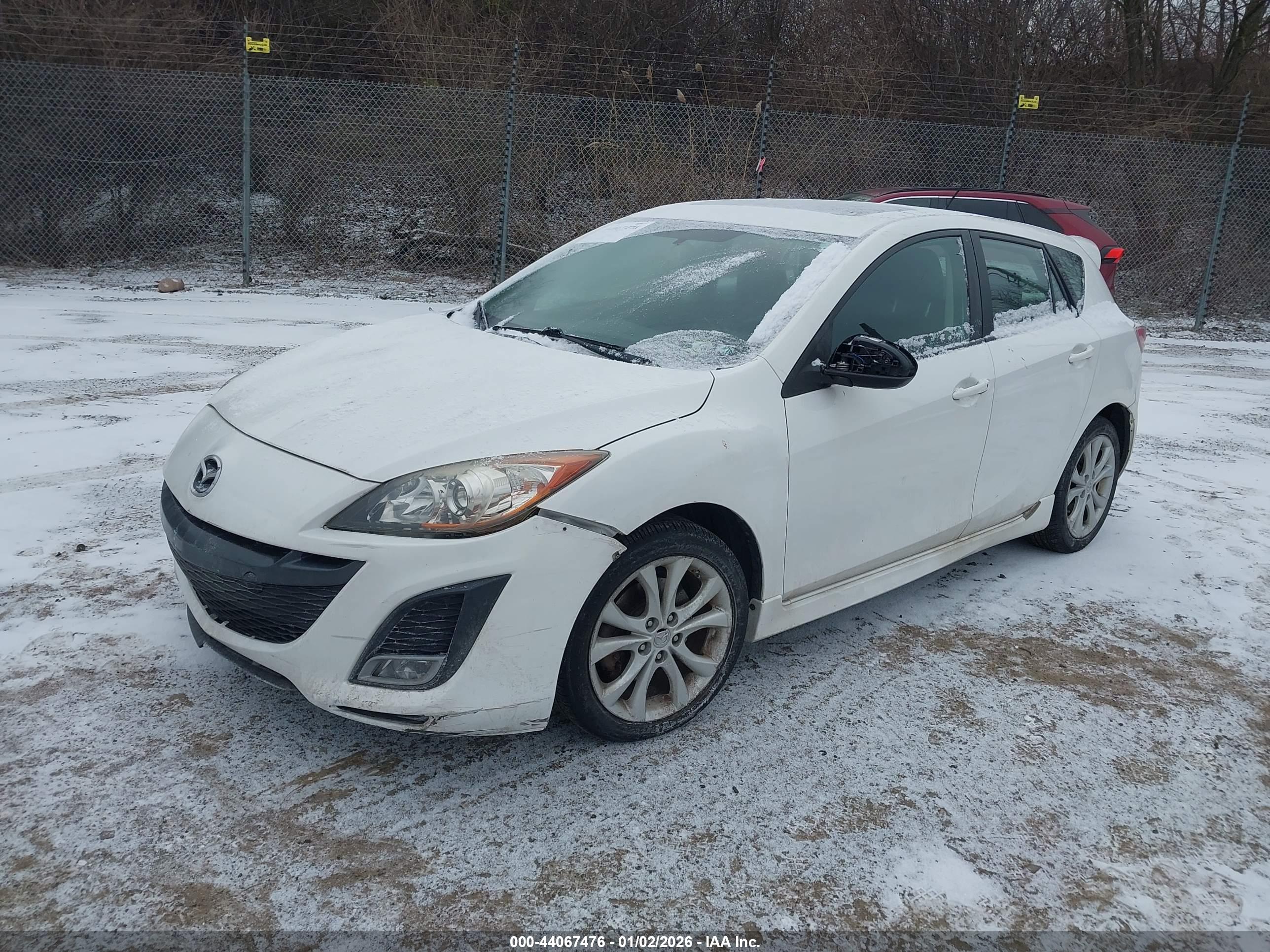 MAZDA MAZDA3 image 2