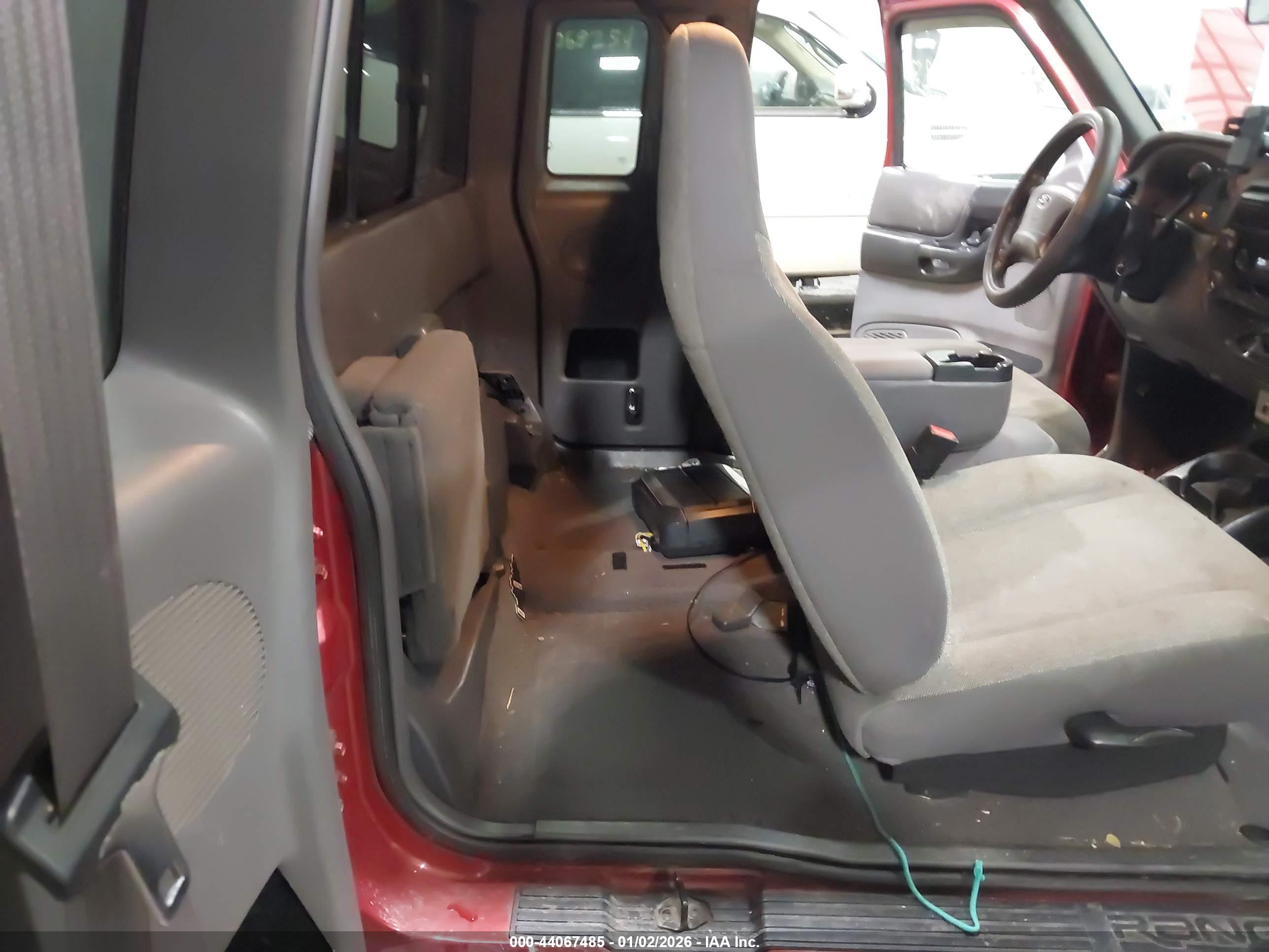 FORD RANGER image 8
