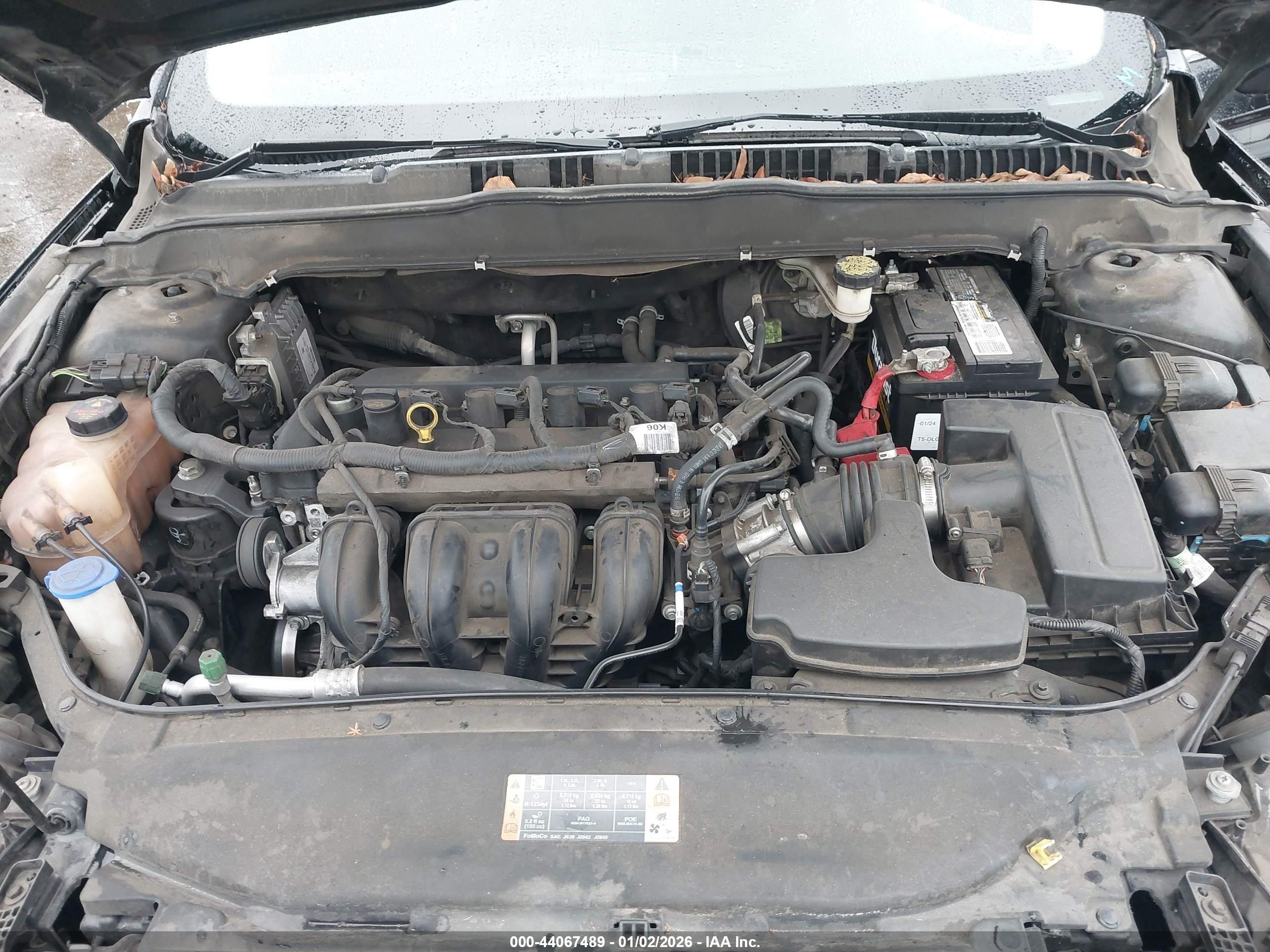 FORD FUSION image 10