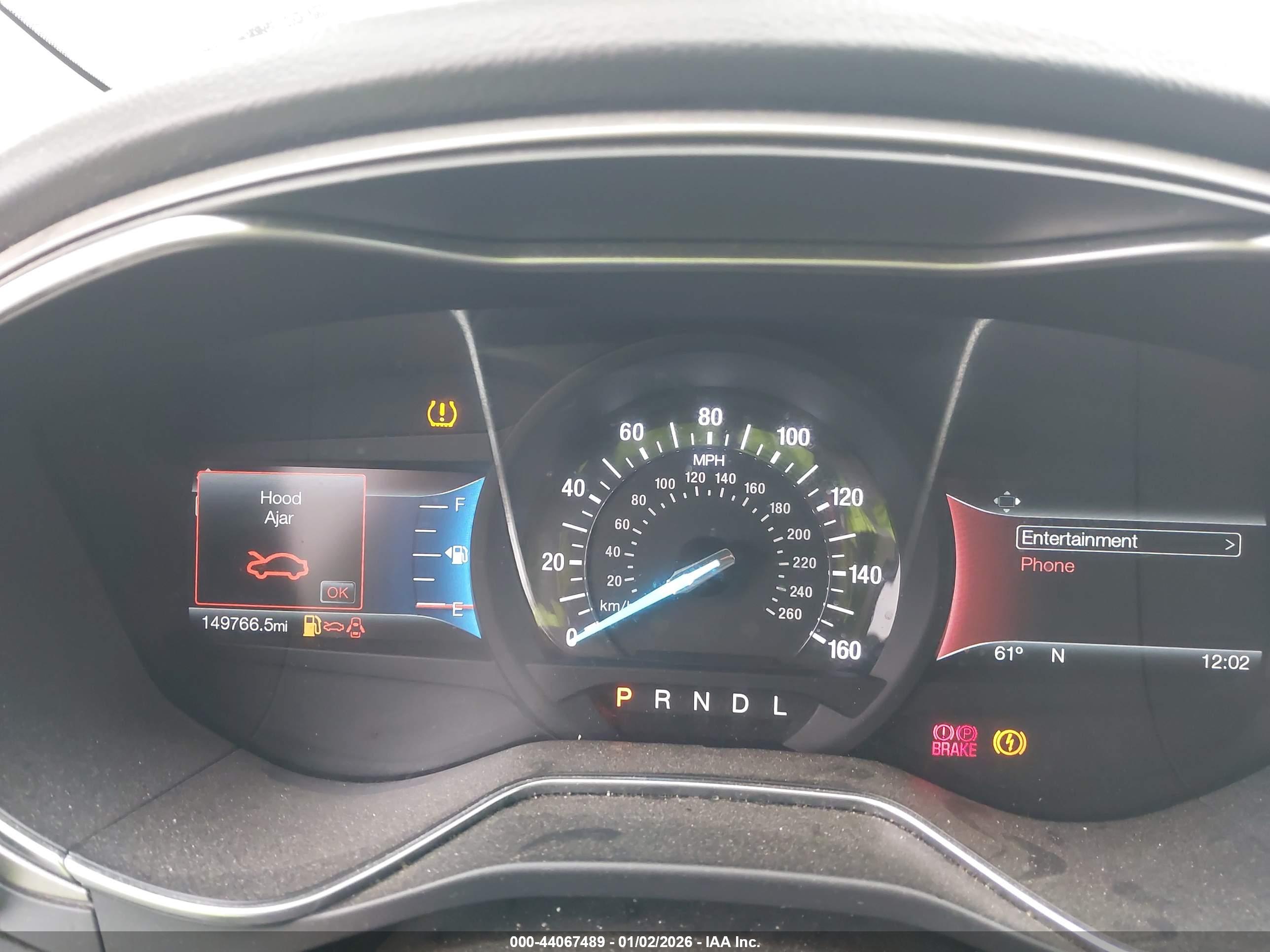 FORD FUSION image 7