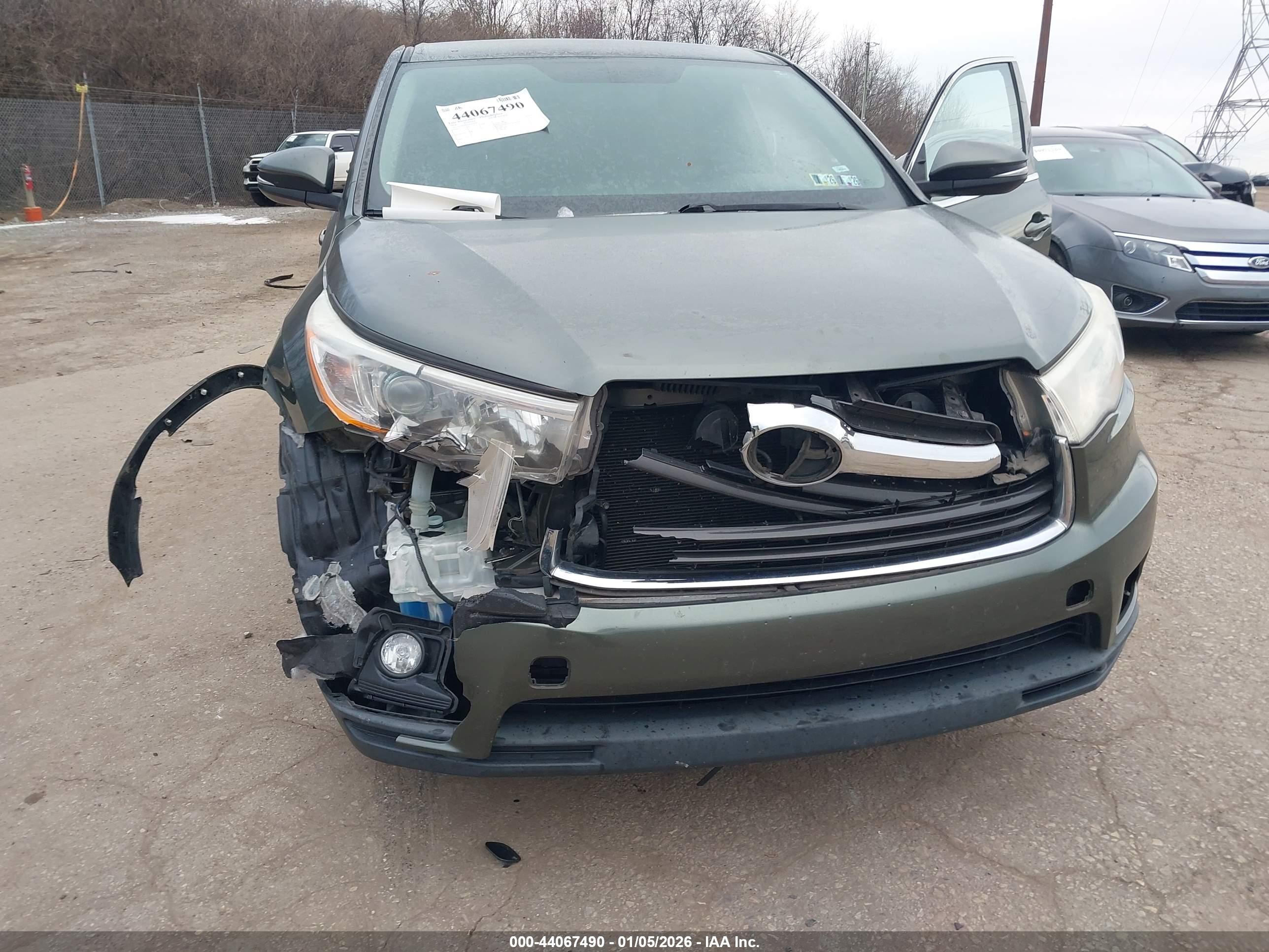TOYOTA HIGHLANDER image 6