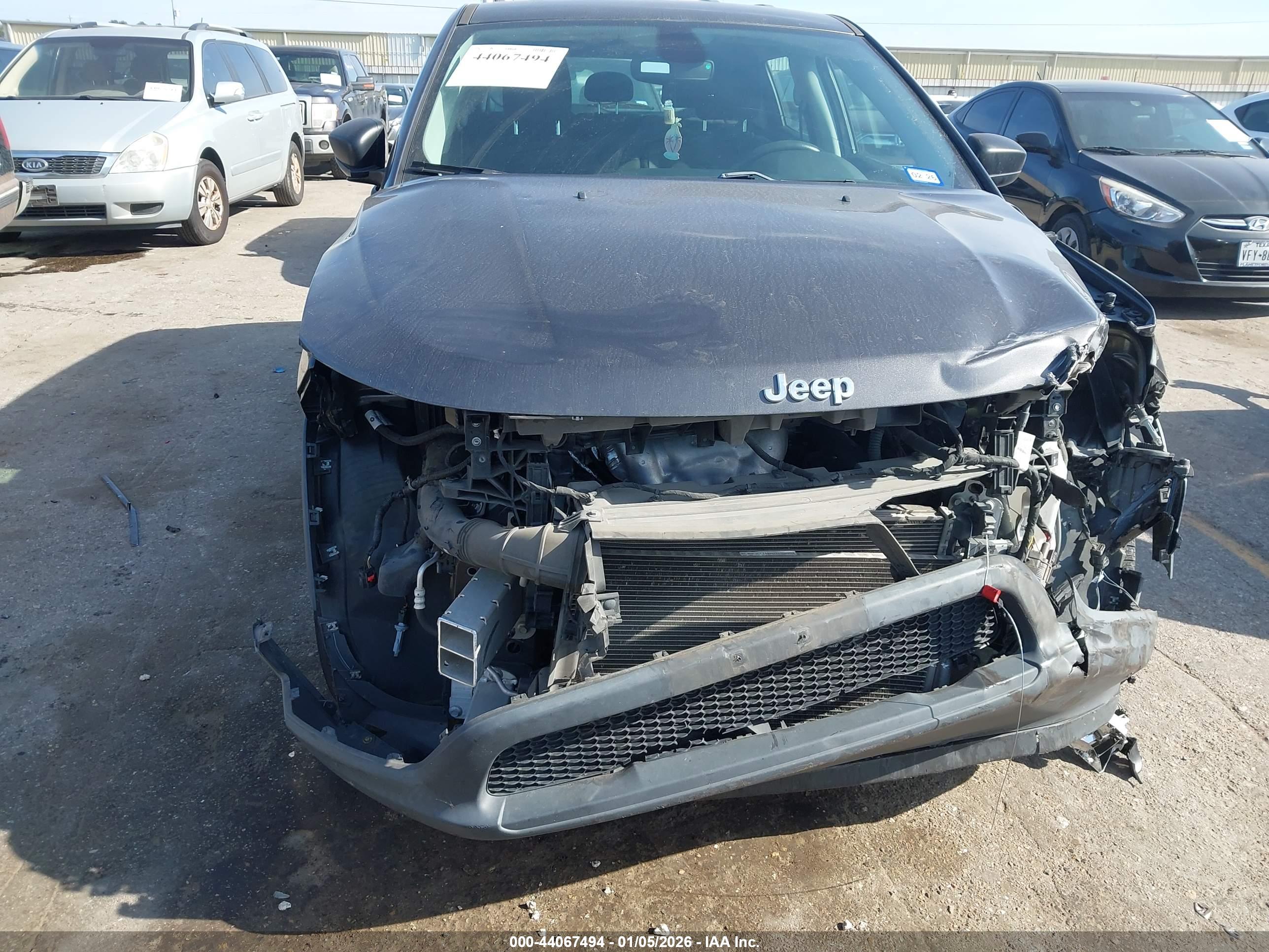 JEEP COMPASS image 6
