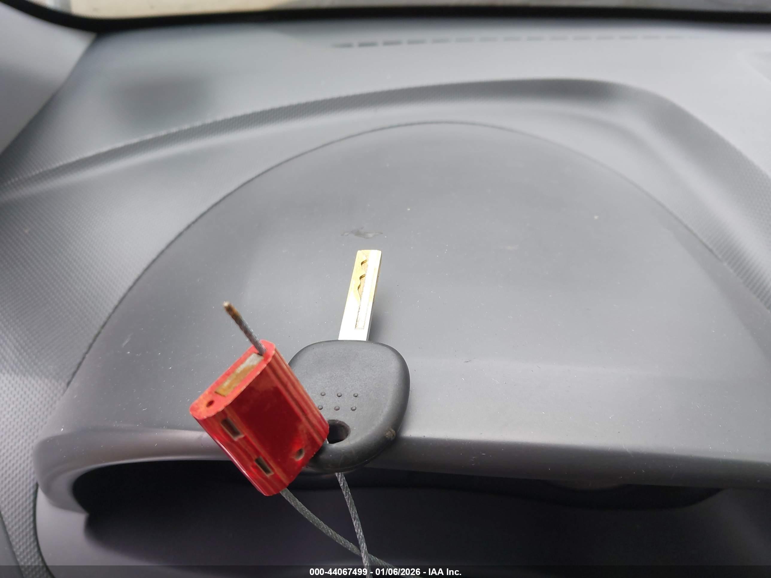 HYUNDAI ACCENT image 11