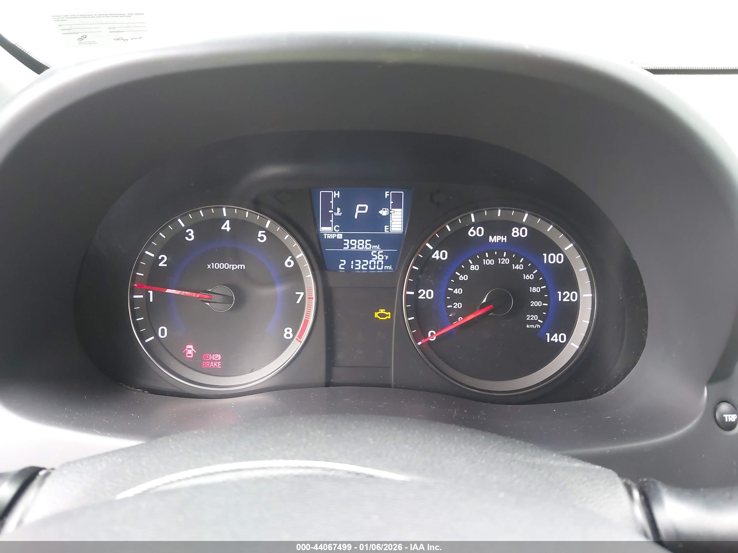 HYUNDAI ACCENT image 7