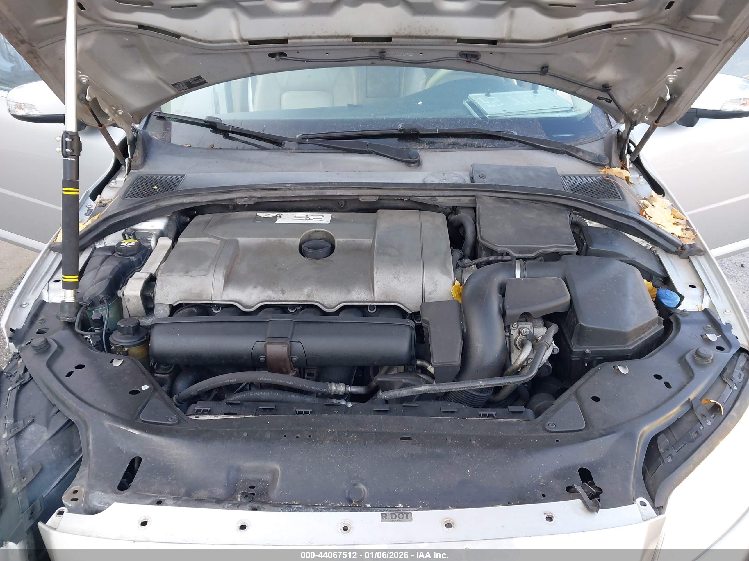 VOLVO S80 image 10
