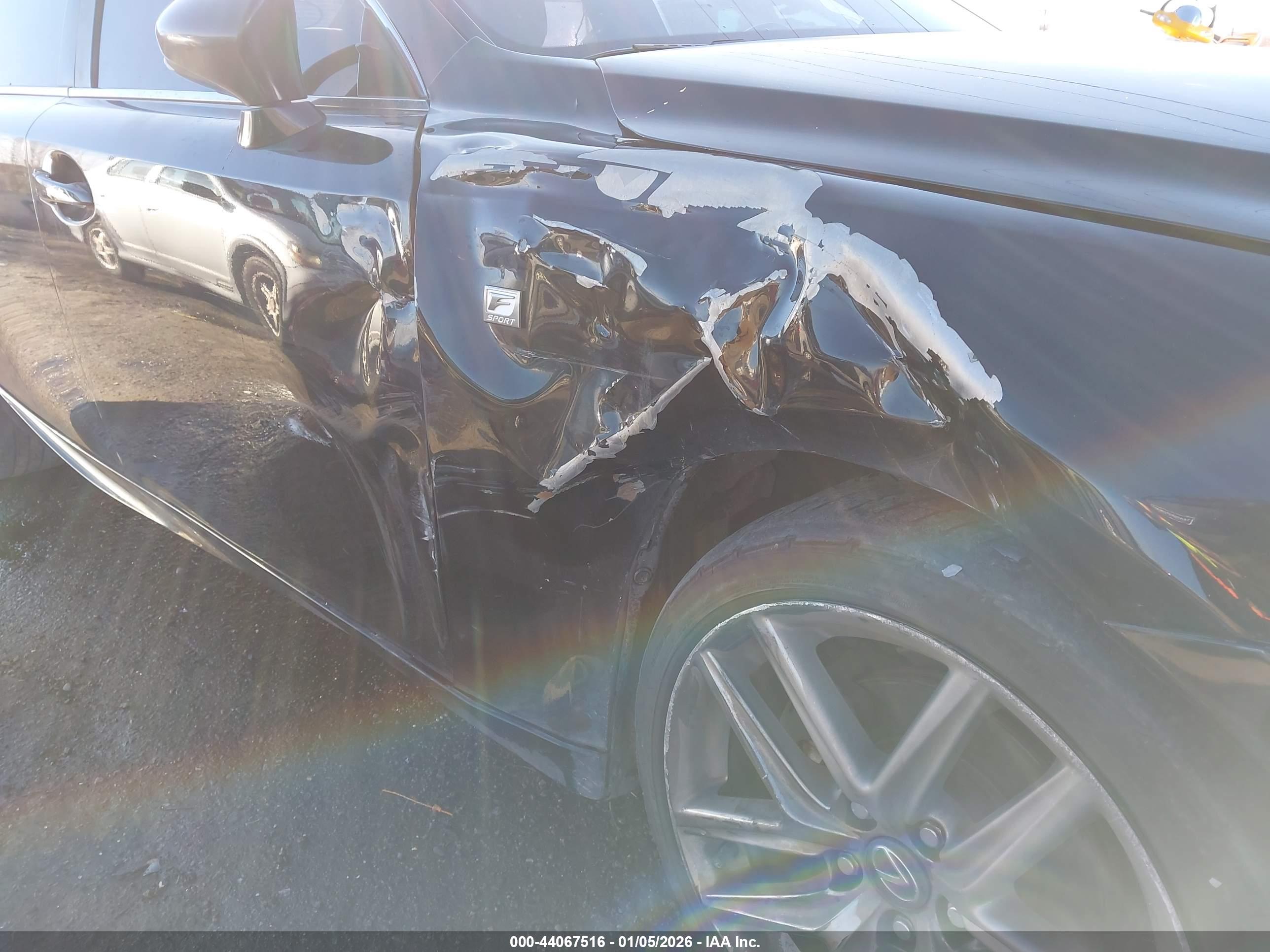 LEXUS IS image 6