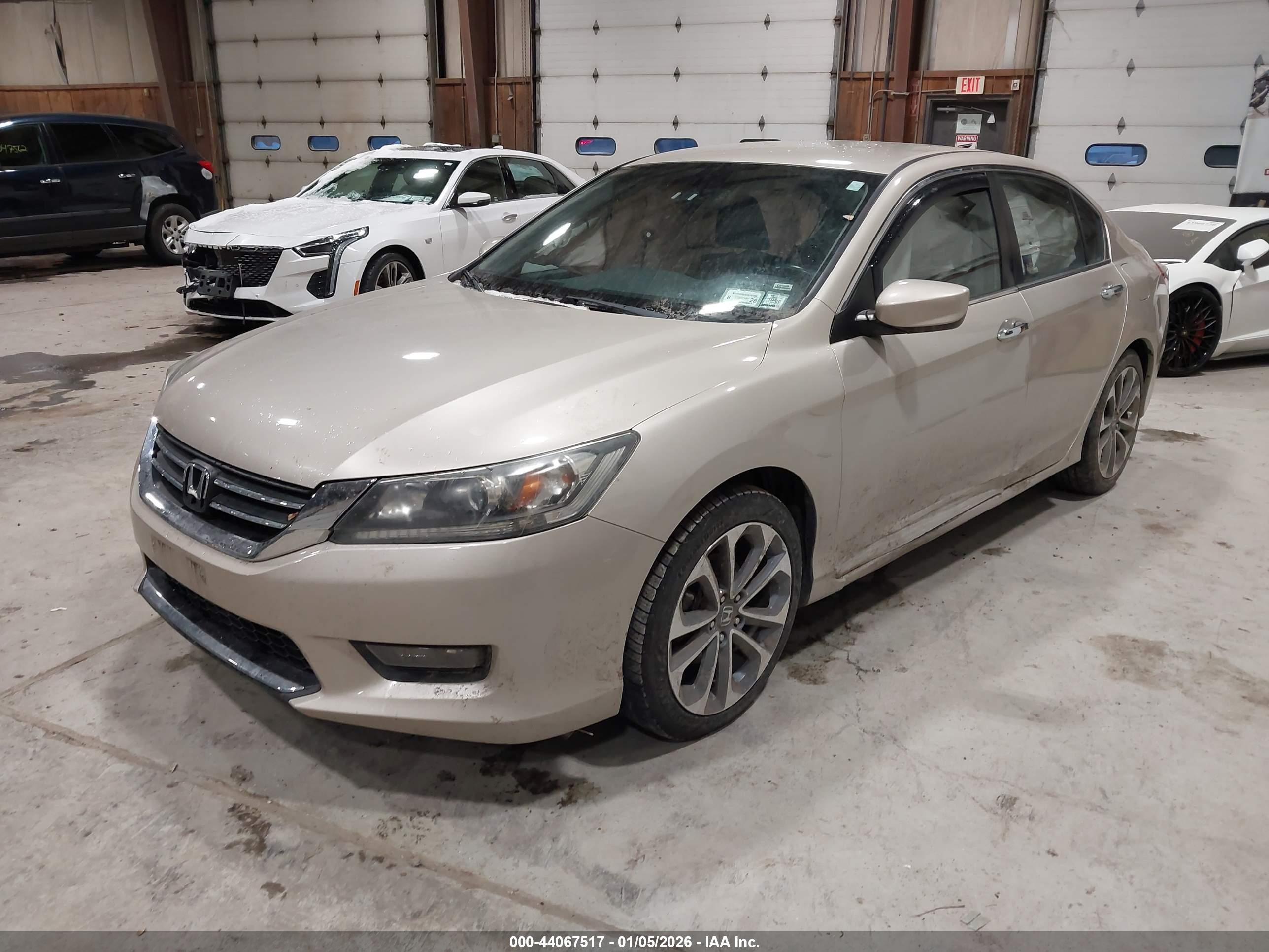 HONDA ACCORD image 2
