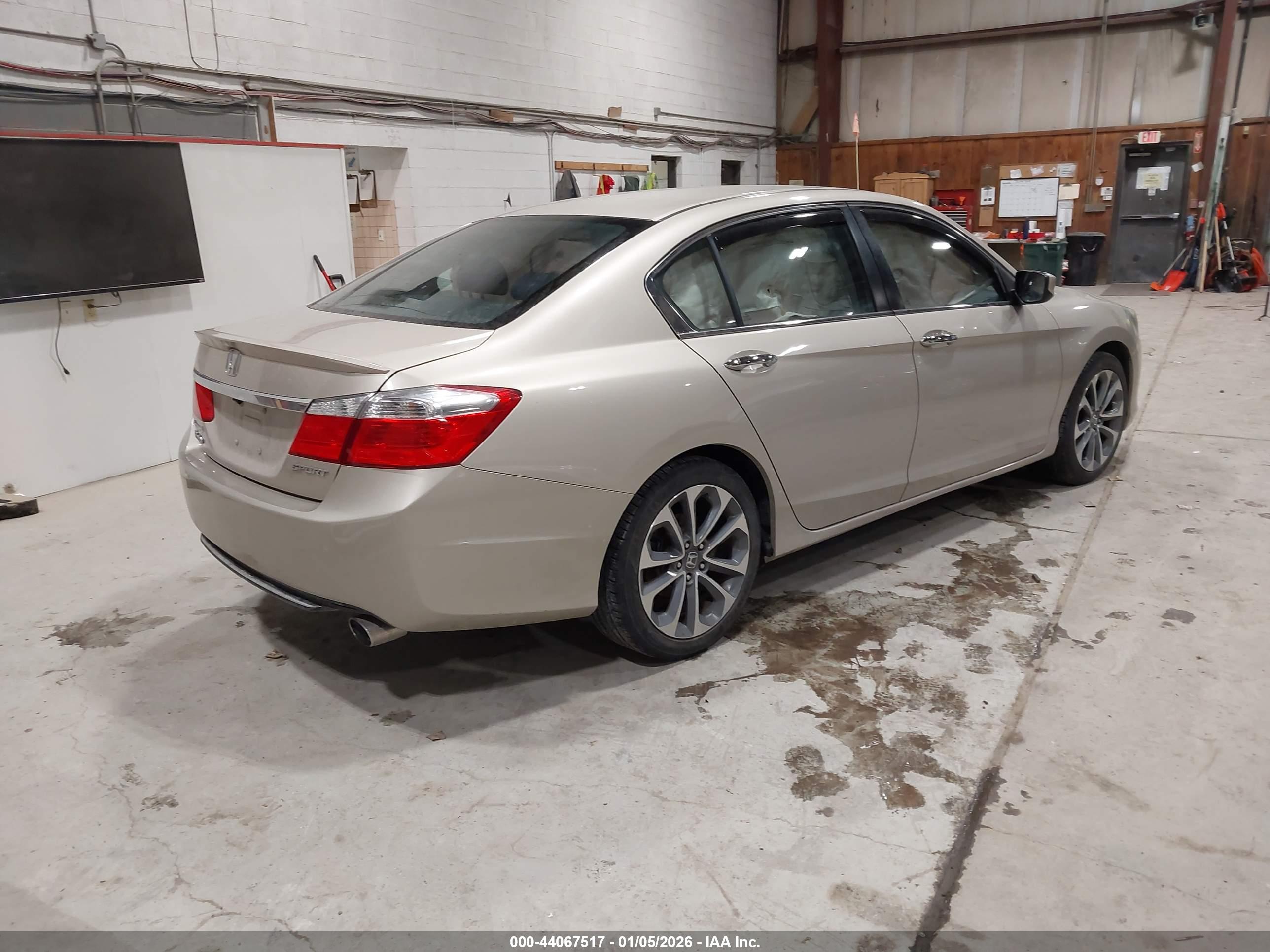HONDA ACCORD image 4