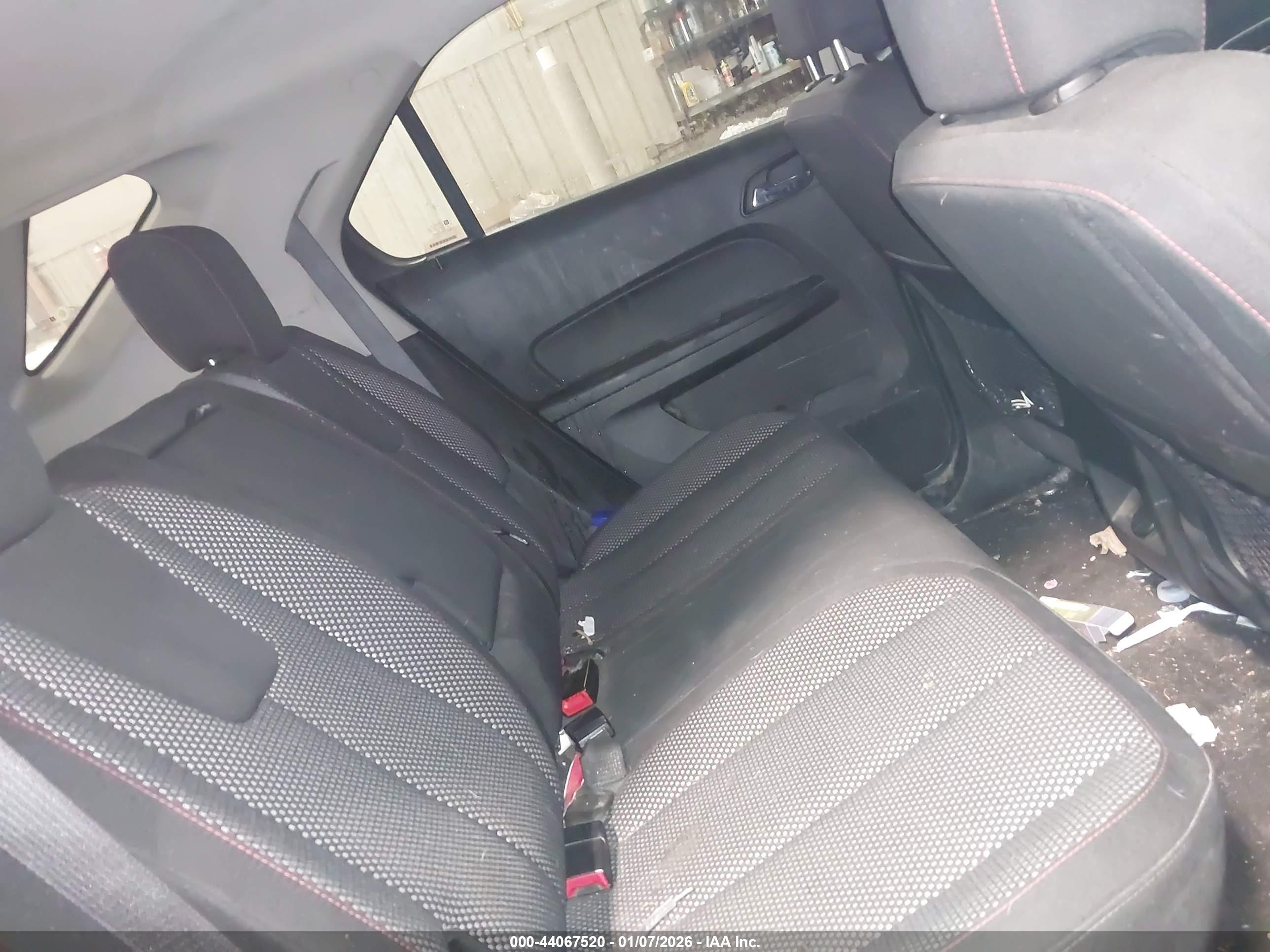 CHEVROLET EQUINOX image 8