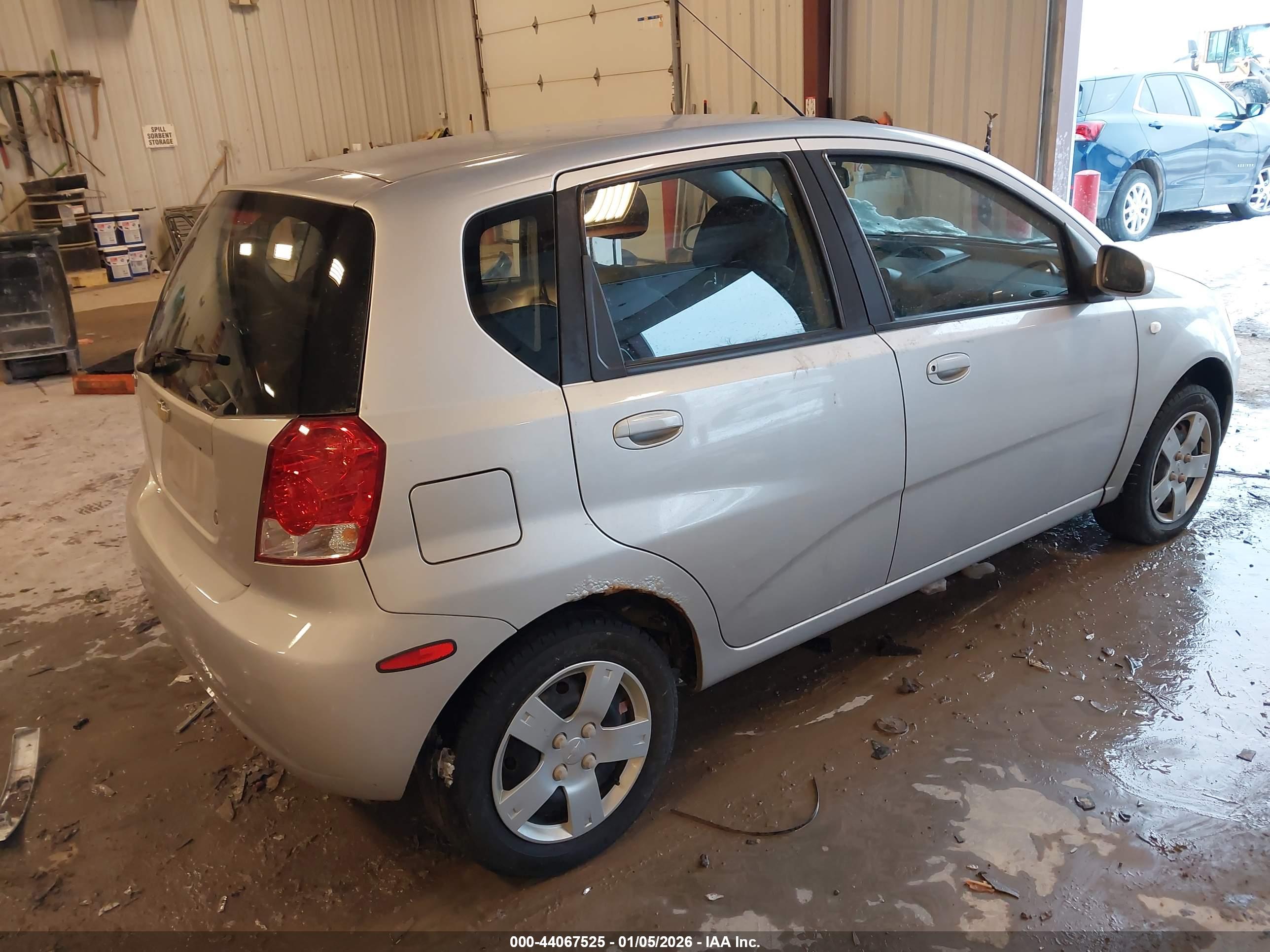 CHEVROLET AVEO image 4